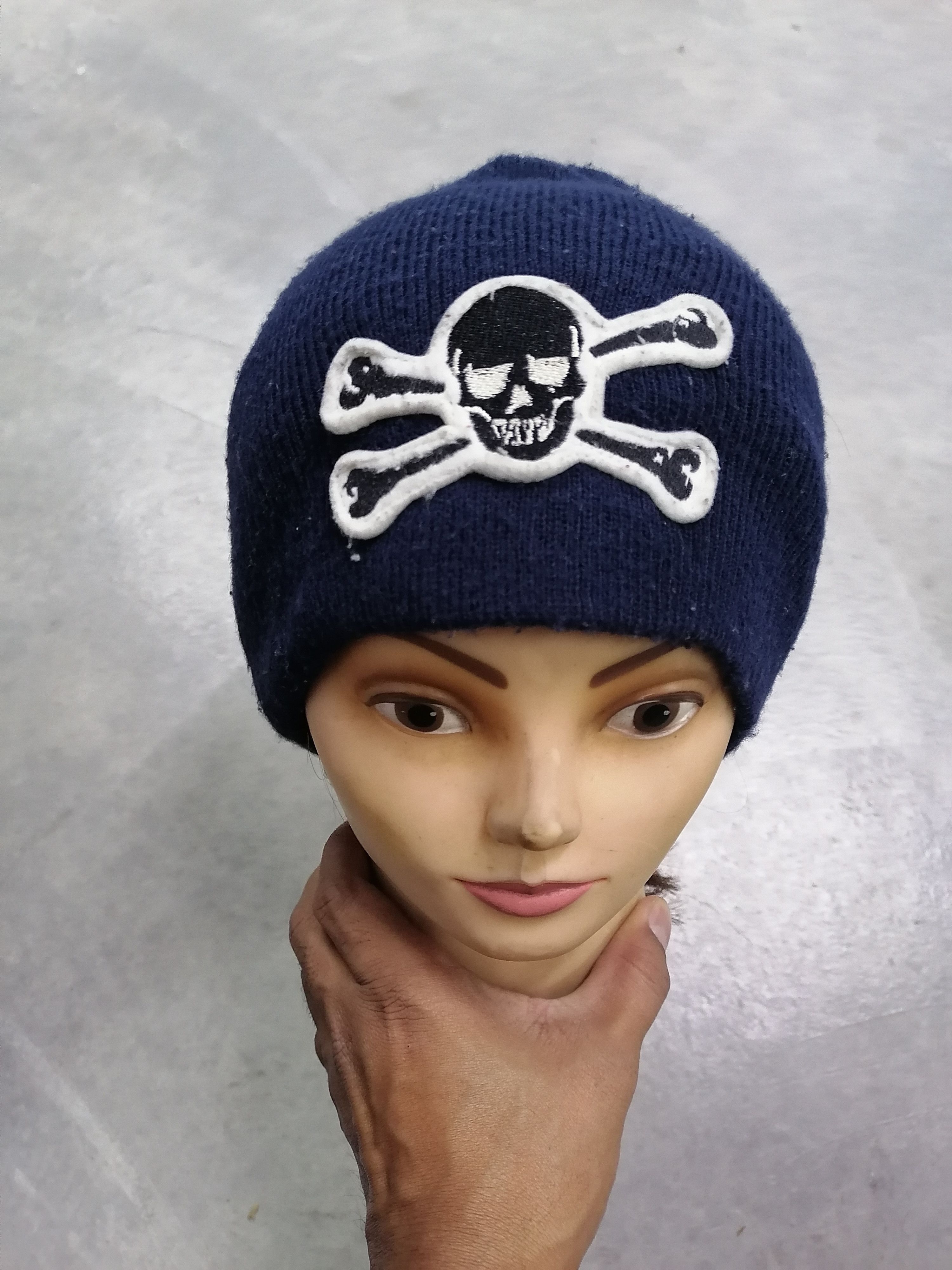 Bones × Japanese Brand Rare Super Lover Lovers Rock Skull Bones Patches Beanie Hats Size ONE SIZE - 4 Thumbnail