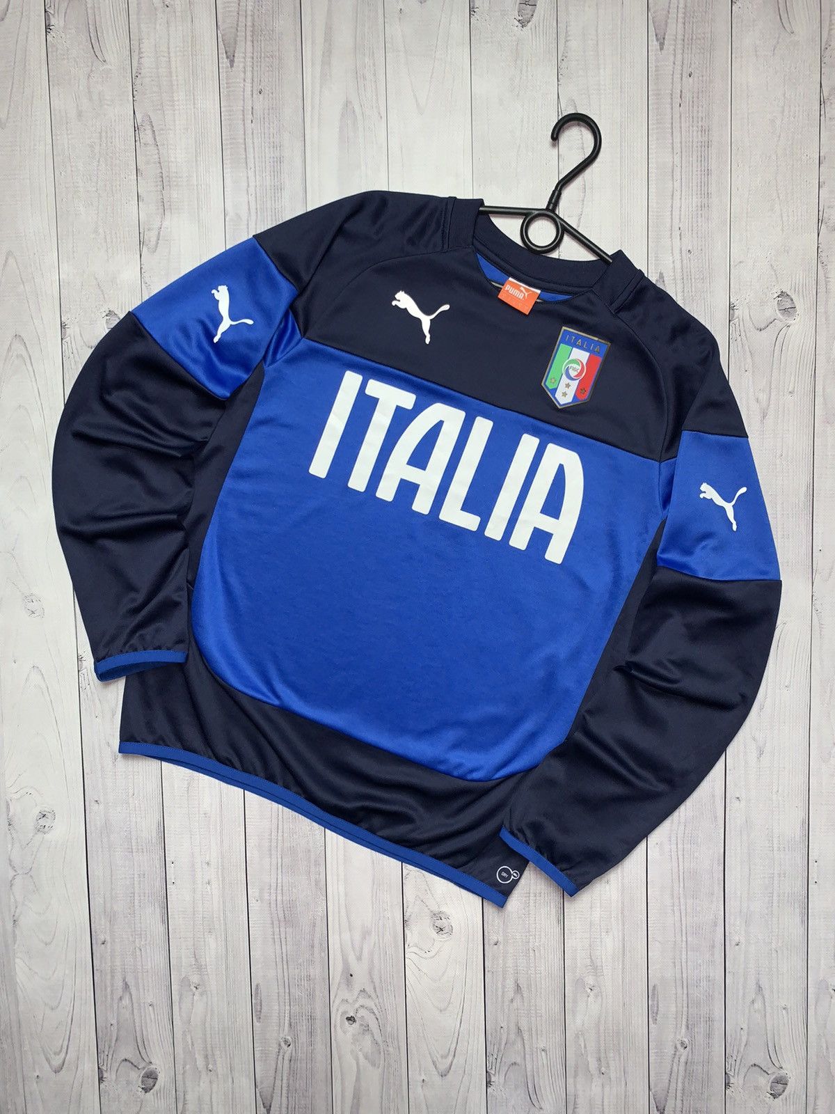 image of Vintage Italy Puma Soccer Sweatshirt Italia Big Logo Size S in Blue, Men's