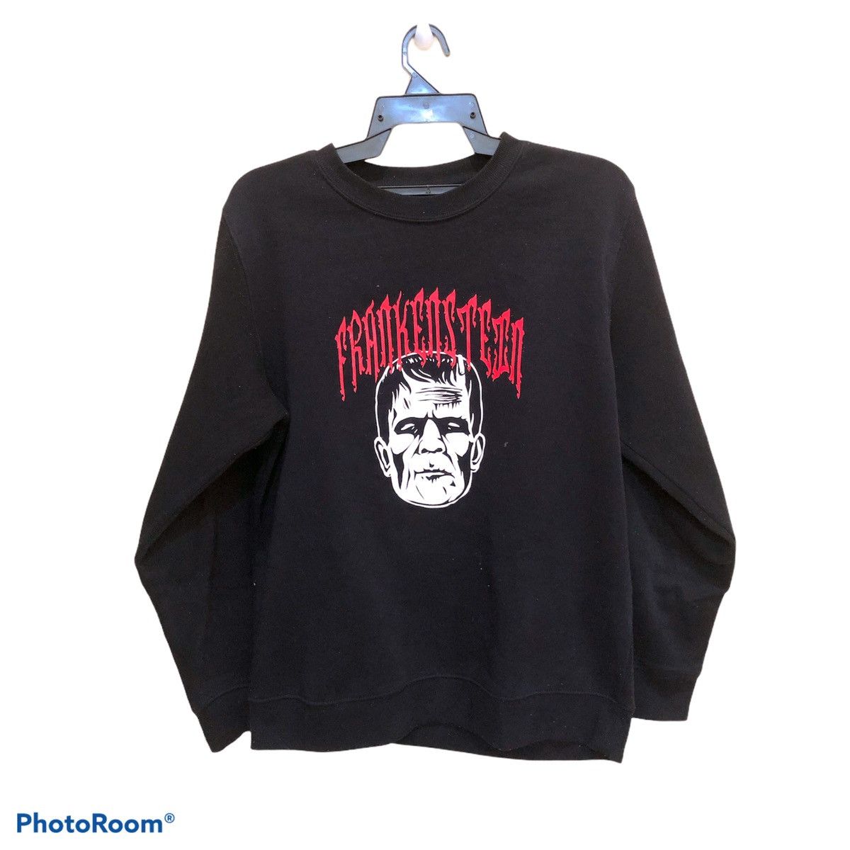 Uniqlo X Frankenstein horror movie sweatshirt size M