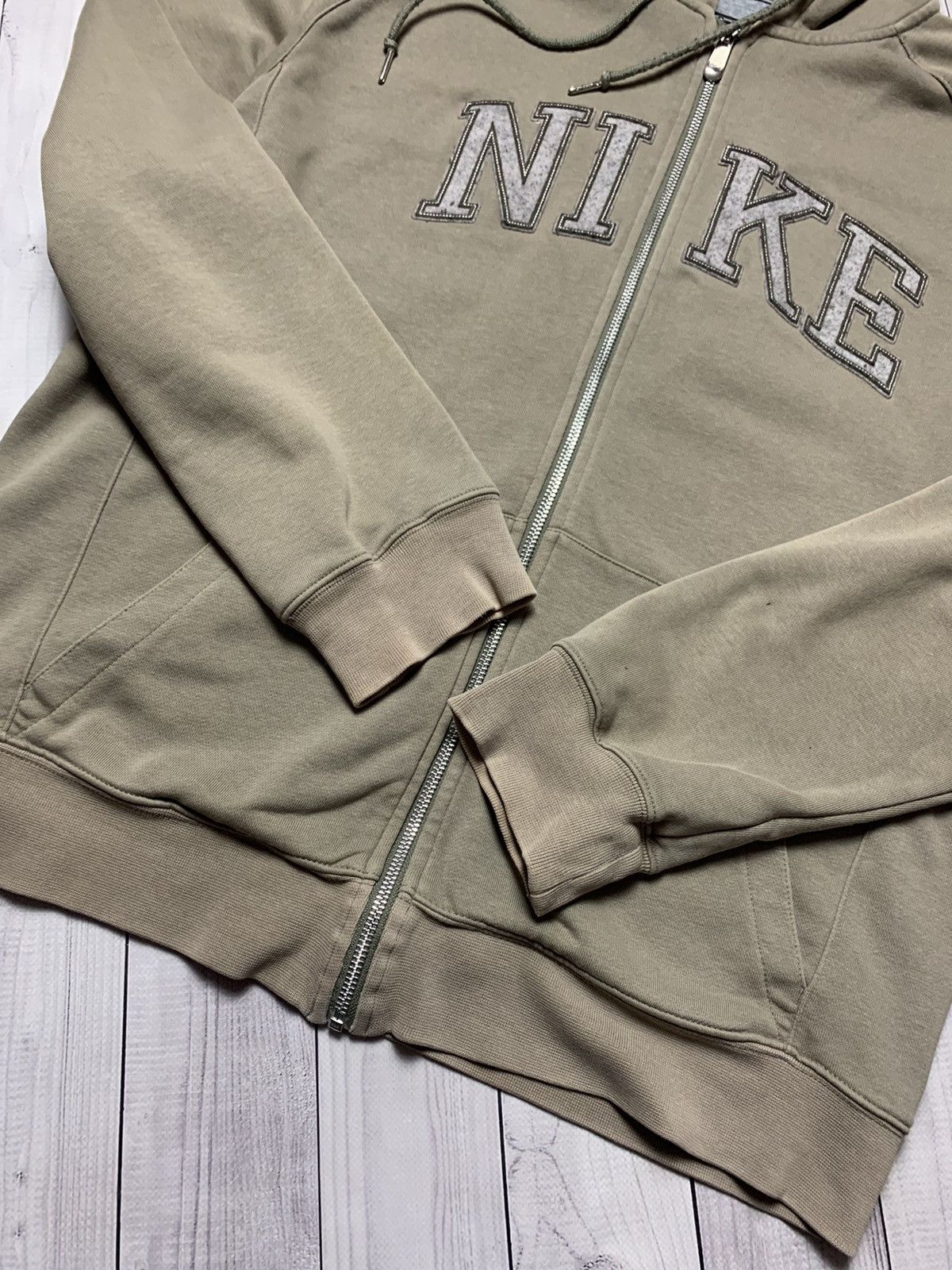 Vintage Vintage Nike Khaki zip hoodie big logo size L Size US L / EU 52-54 / 3 - 6 Thumbnail