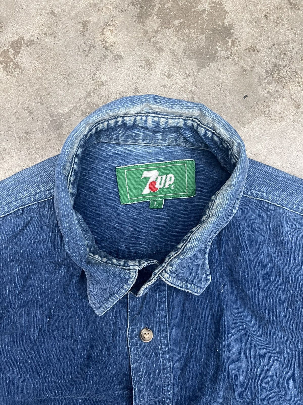 Vintage Vintage 90s 7Up Soda Denim Button Up Shirt Size US L / EU 52-54 / 3 - 2 Thumbnail