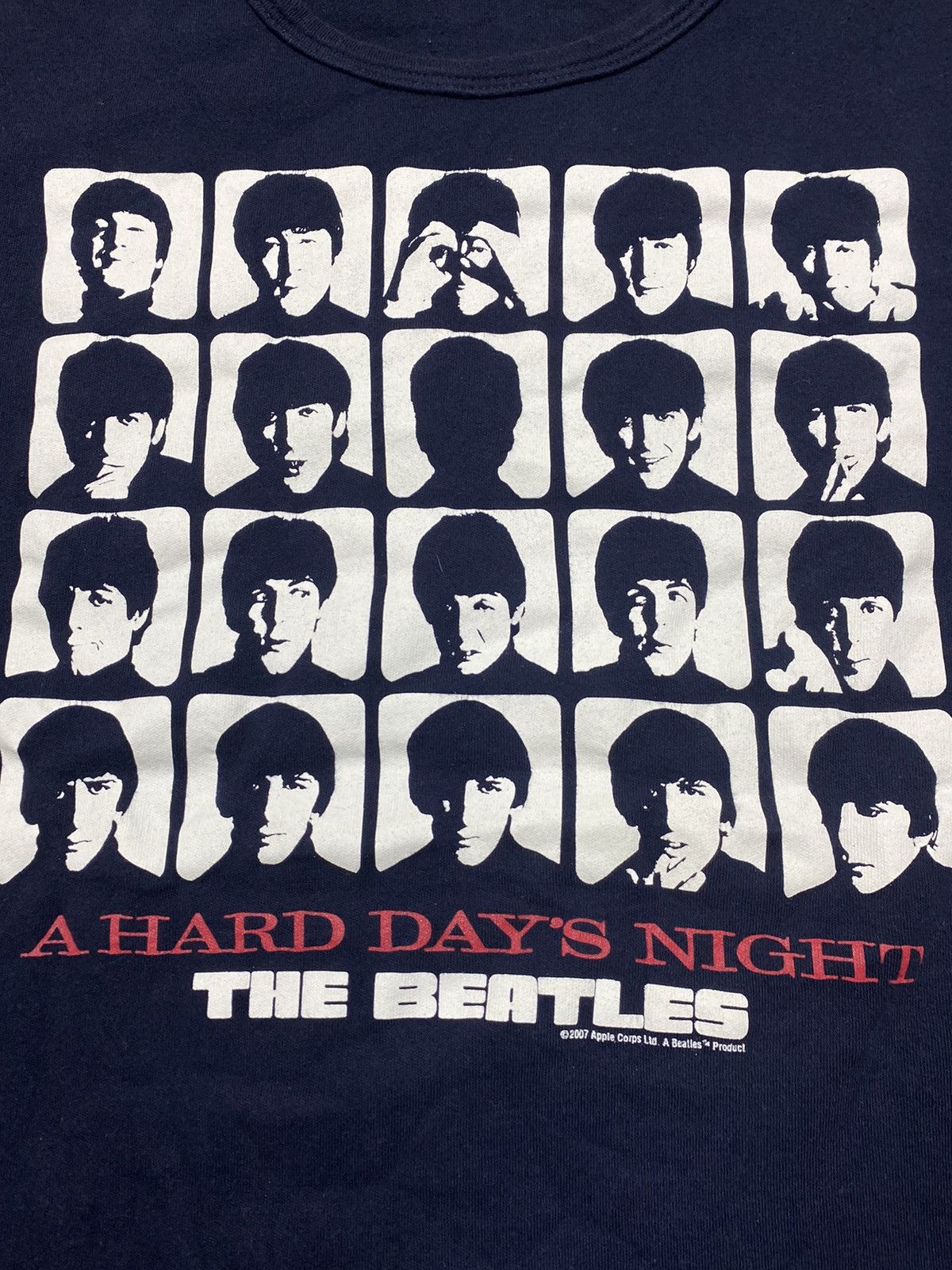 Band Tees Vintages Y2k The Beatles tee streetwear rock band tee size S Size US S / EU 44-46 / 1 - 2 Thumbnail