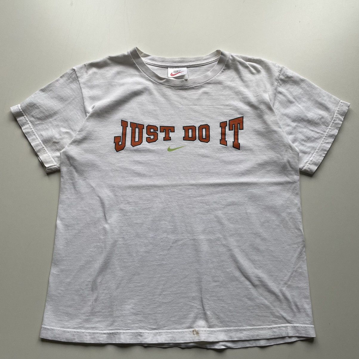 Nike × Vintage Vintage 90s Nike Just Do It Center Swoosh Graphic T Shirt XS Size US XS / EU 42 / 0 - 1 Thumbnail