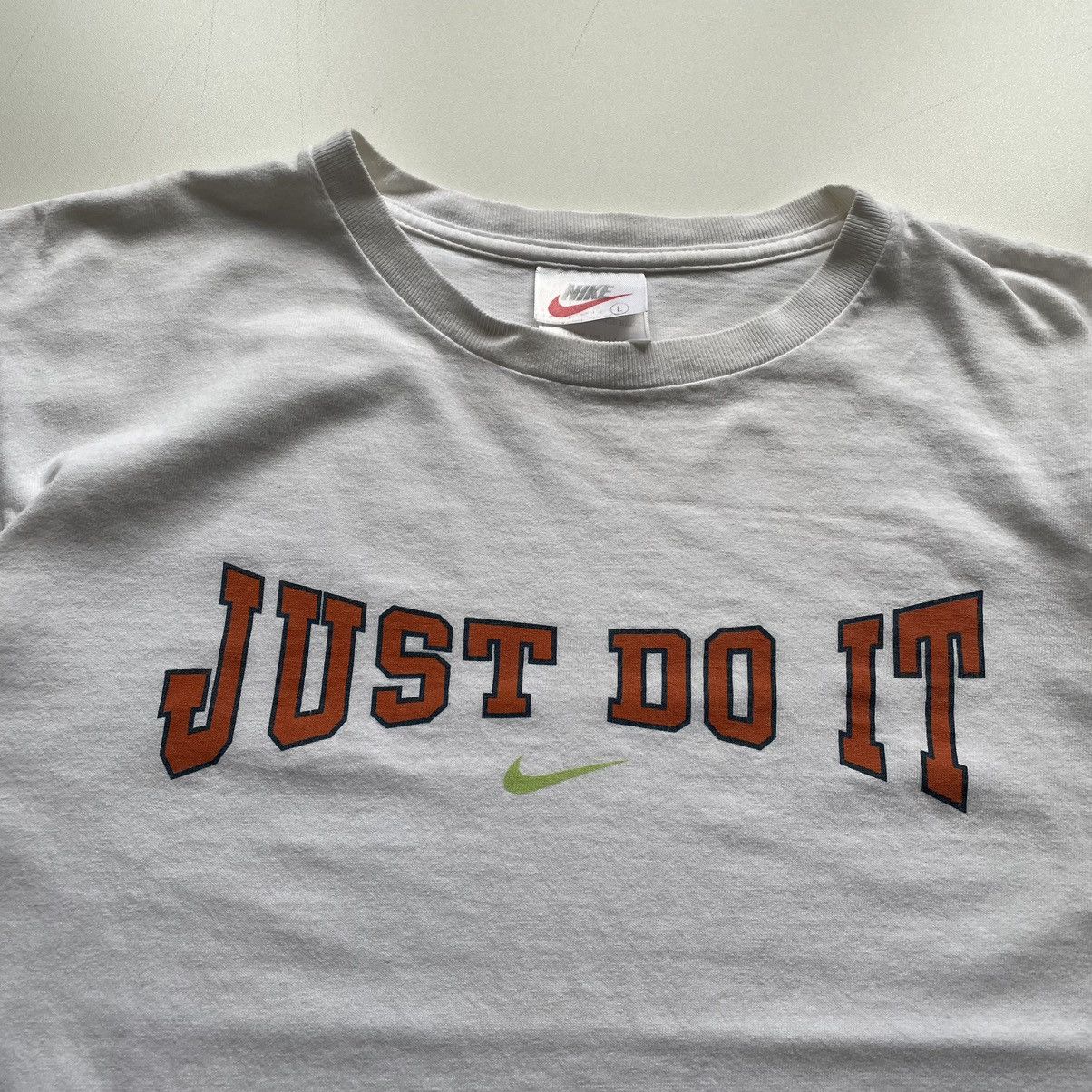 Nike × Vintage Vintage 90s Nike Just Do It Center Swoosh Graphic T Shirt XS Size US XS / EU 42 / 0 - 2 Thumbnail