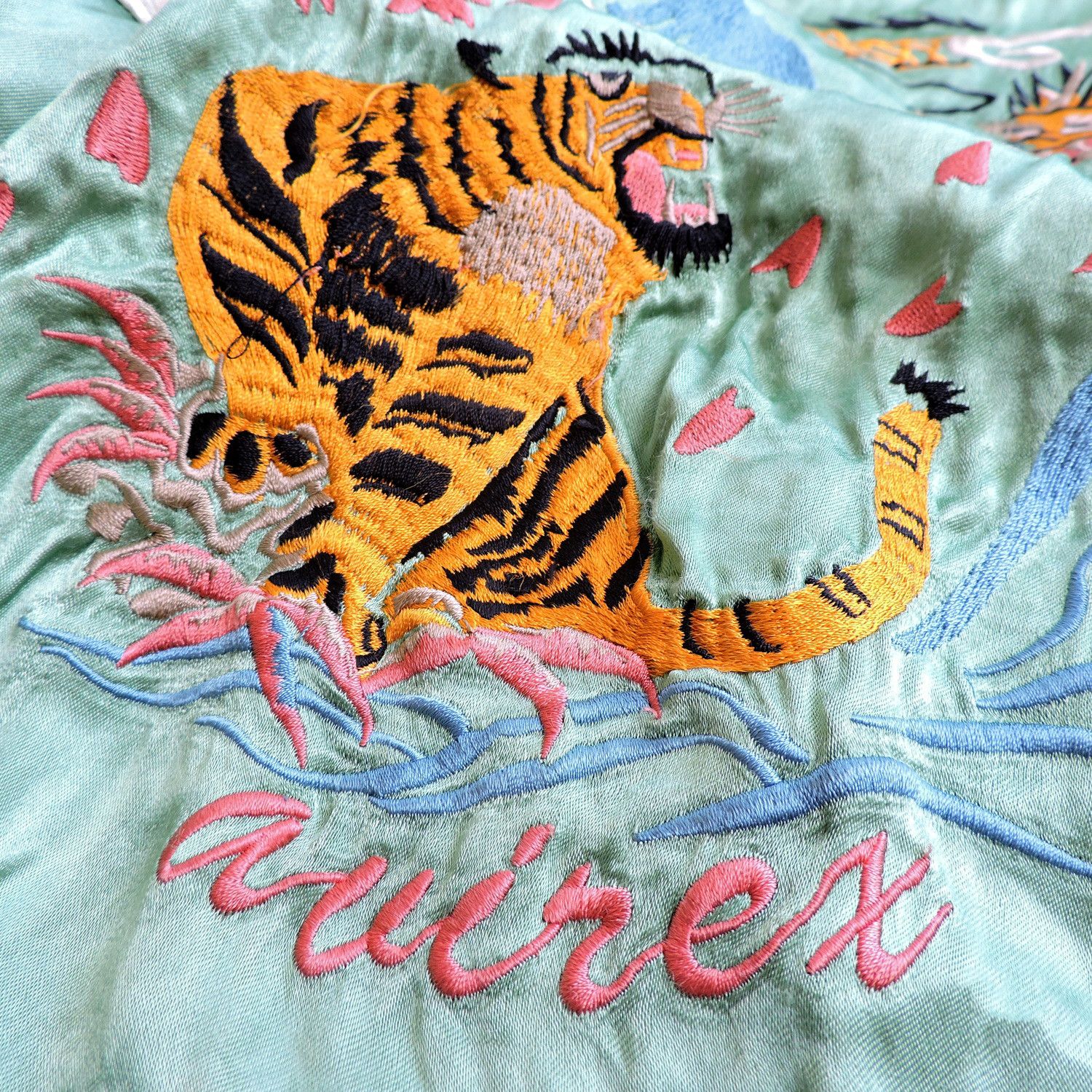 Avirex AVIREX SKULL 'ROTTEN TO THE CORE' DRAGON TORA TIGER SUKAJAN Size US L / EU 52-54 / 3 - 11 Thumbnail