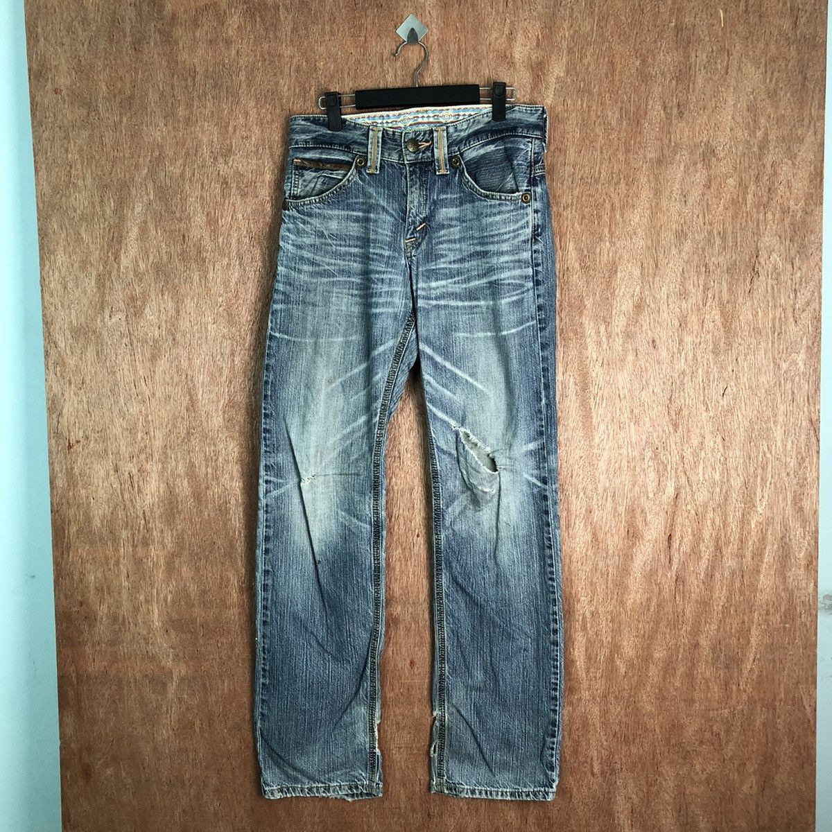 Edwin Edwin vintage japan Blue Distressed Denim #6344 Size US 28 / EU 44 - 1 Thumbnail