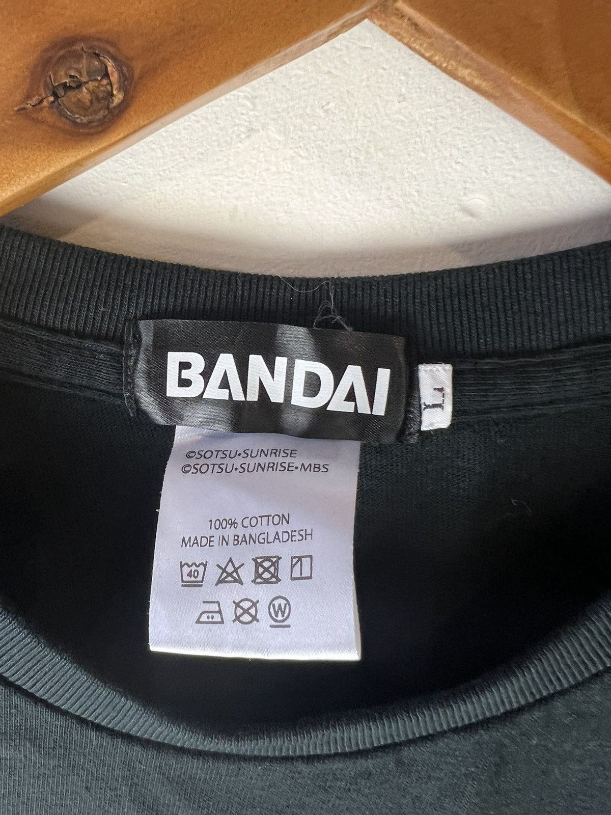 Japanese Brand Bandai Gundam beyond tee Size US M / EU 48-50 / 2 - 4 Thumbnail