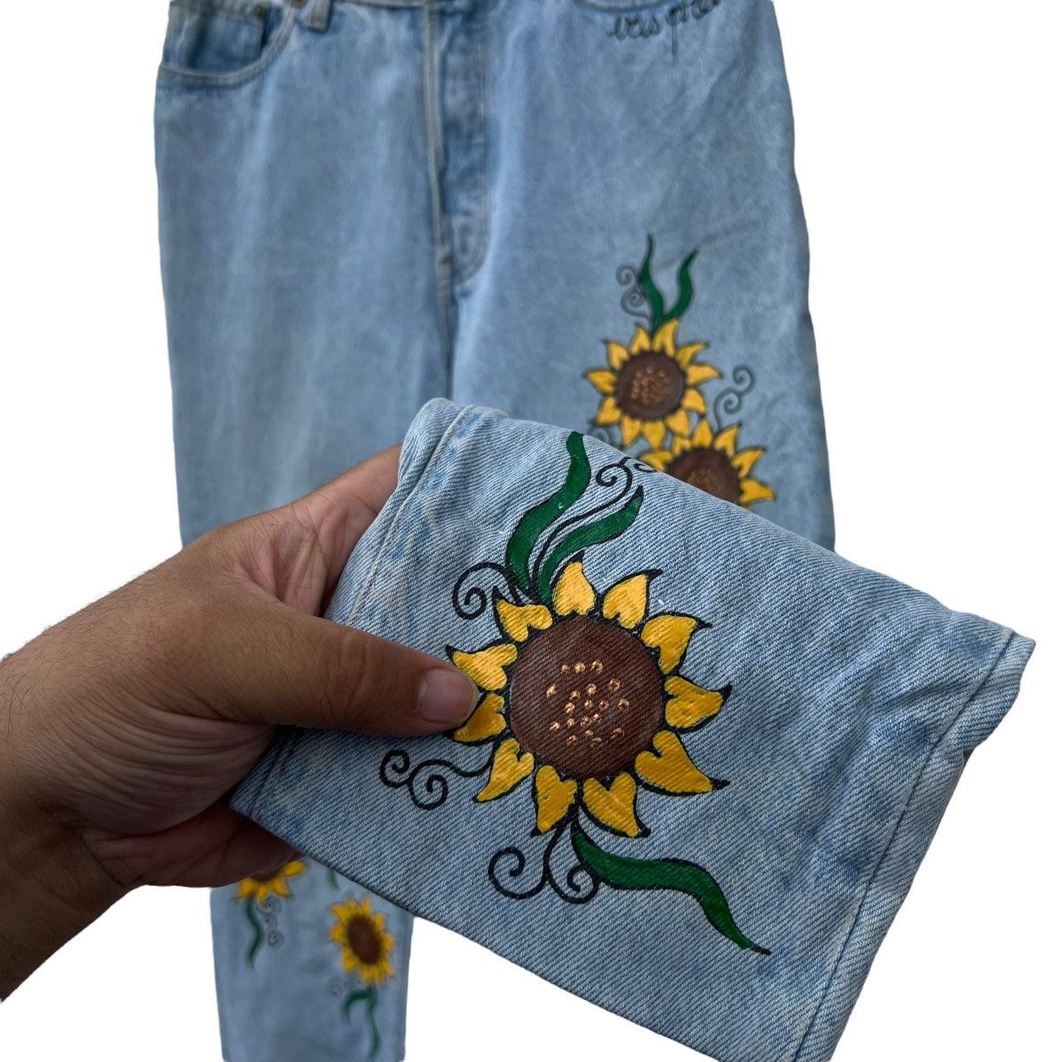 Levi's VINTAGE LEVI’S JEANS DENIM FULL PRINT SUN FLOWERS Size 30" / US 8 / IT 44 - 8 Thumbnail