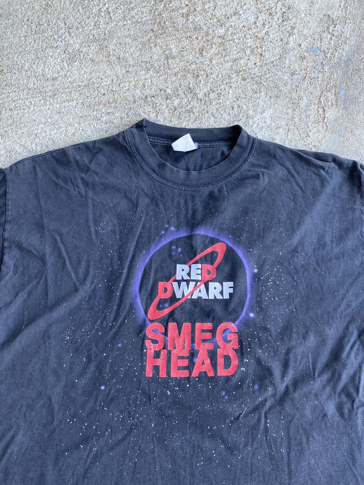 Vintage Vintage 90’s Red Dwarf Smeg TV Sci Fi Faded Shirt Size US XL / EU 56 / 4 - 2 Thumbnail