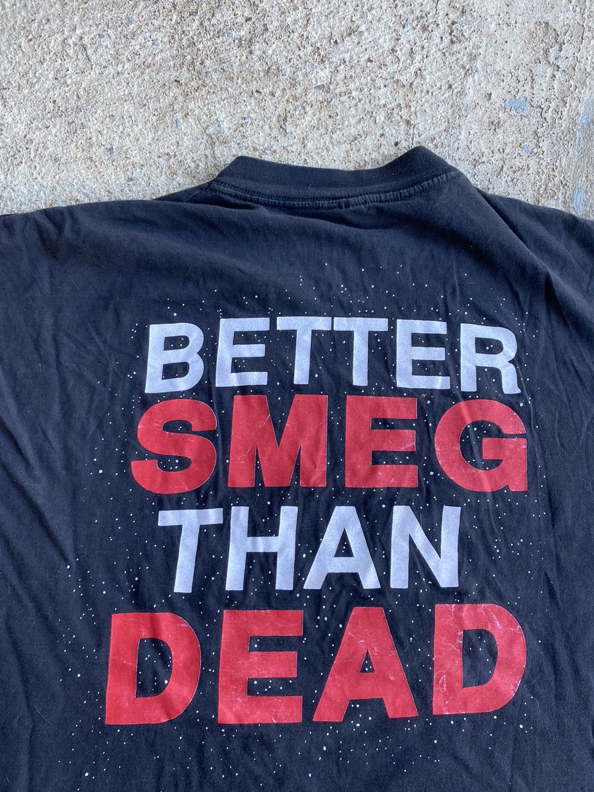 Vintage Vintage 90’s Red Dwarf Smeg TV Sci Fi Faded Shirt Size US XL / EU 56 / 4 - 8 Thumbnail