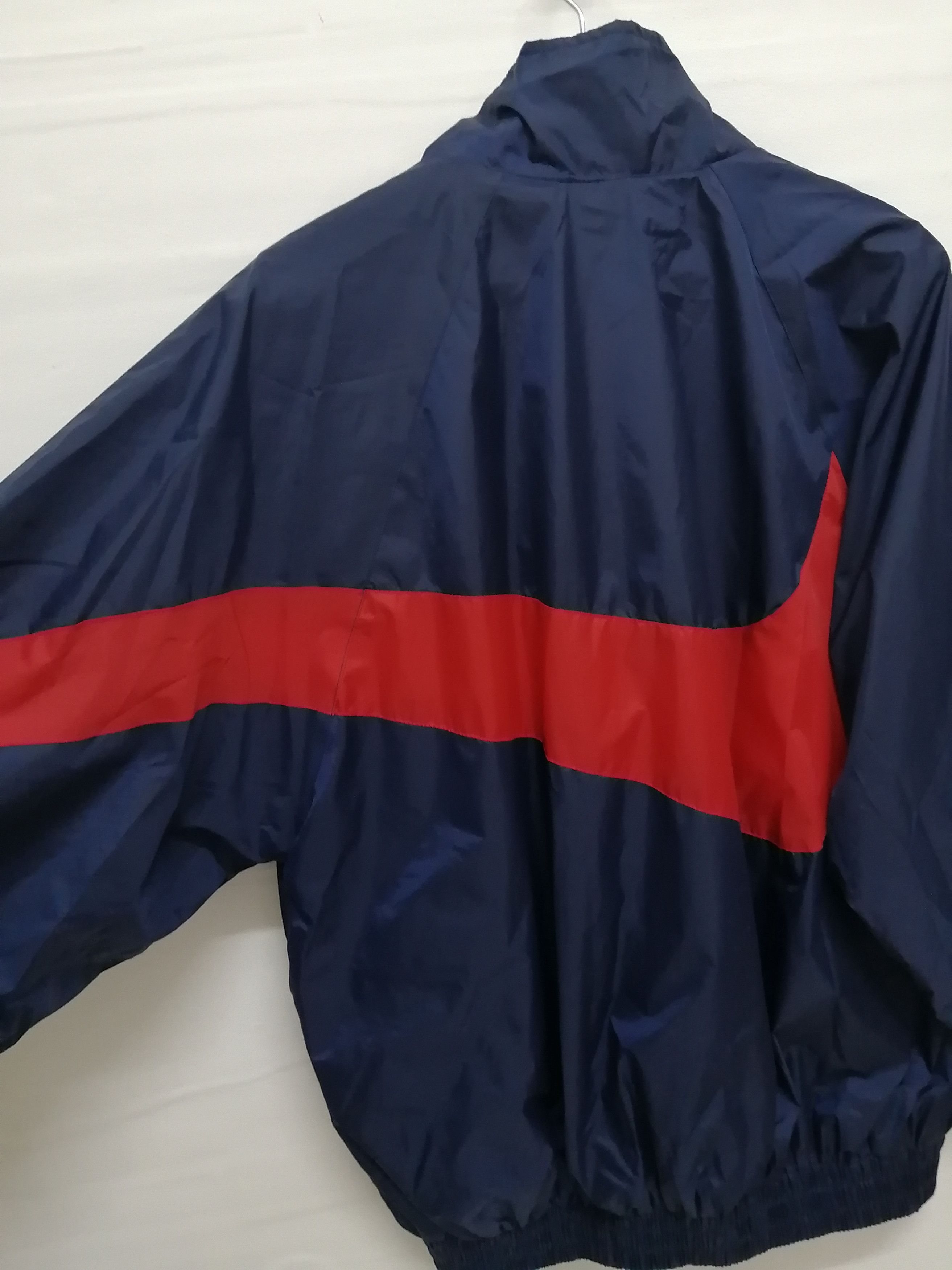Nike Vintage NIKE Big Swoosh Windbreaker Jacket Size US M / EU 48-50 / 2 - 4 Thumbnail