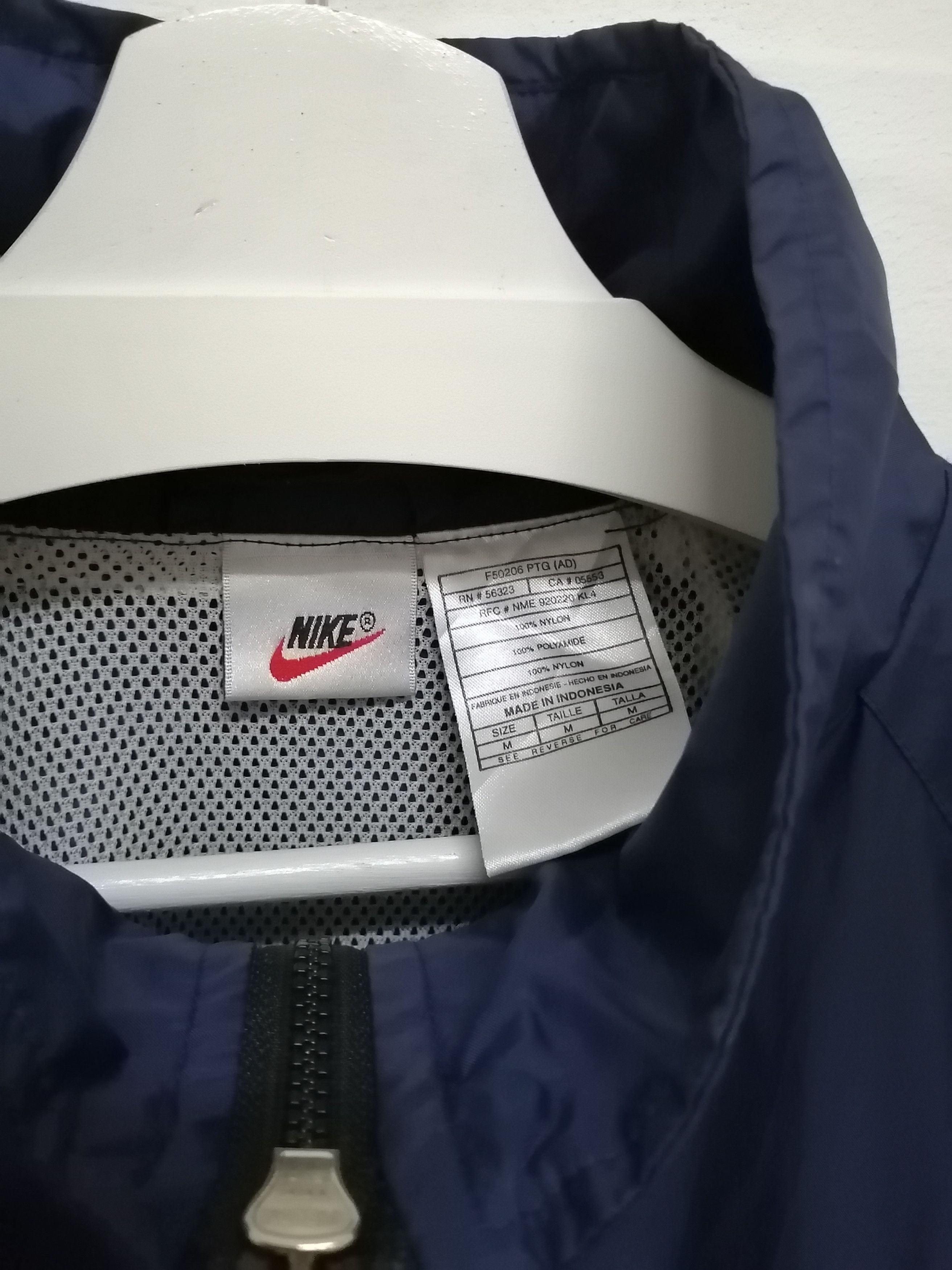 Nike Vintage NIKE Big Swoosh Windbreaker Jacket Size US M / EU 48-50 / 2 - 10 Thumbnail