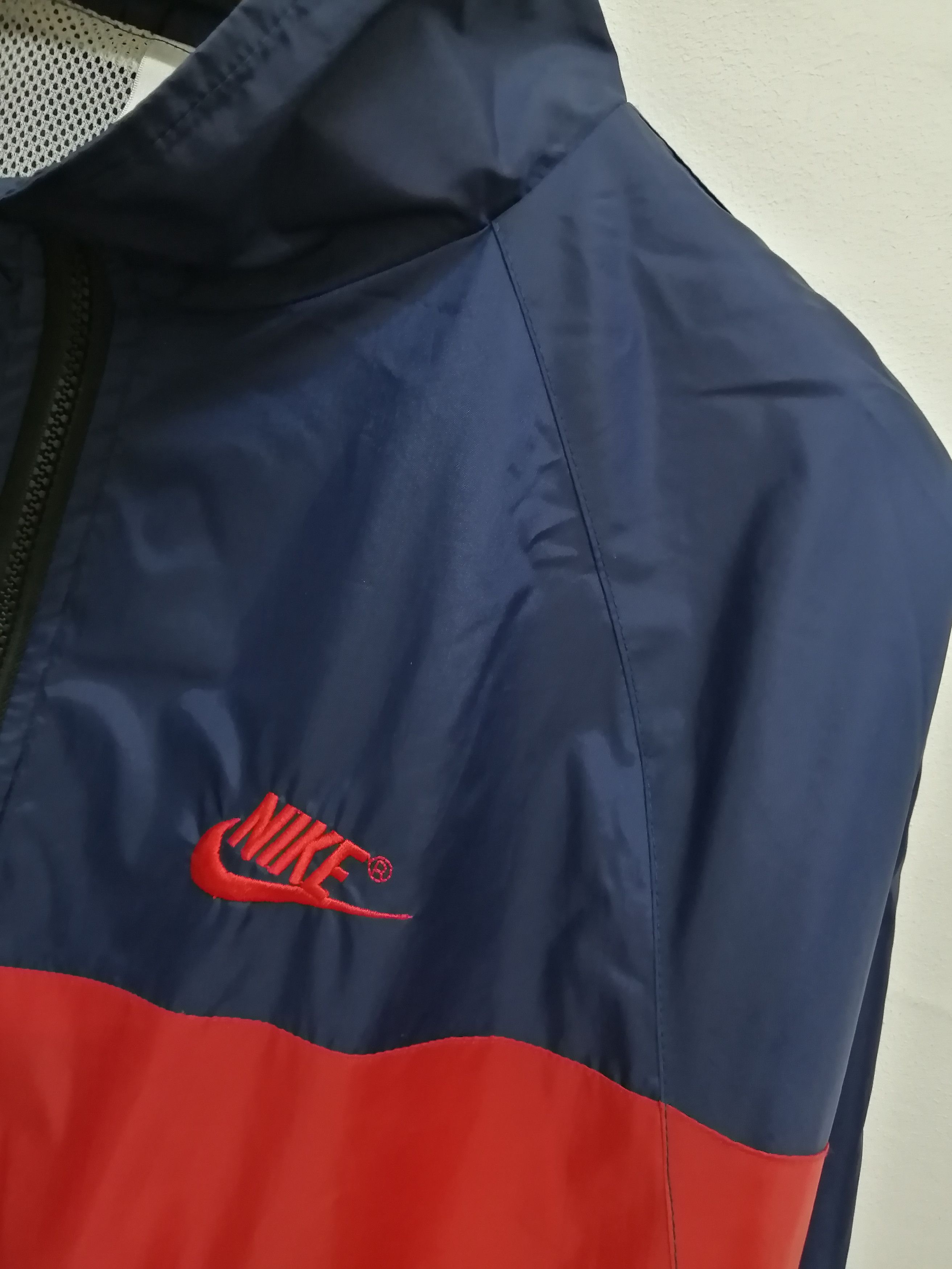 Nike Vintage NIKE Big Swoosh Windbreaker Jacket Size US M / EU 48-50 / 2 - 8 Thumbnail
