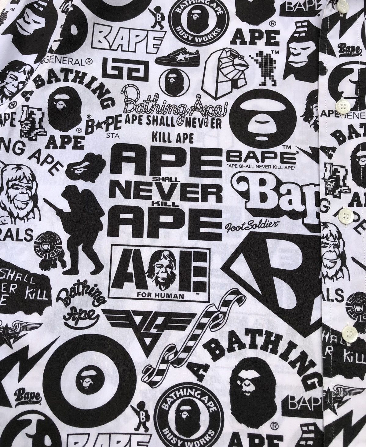 Bape Newspaper Button Up Shirt Size US M / EU 48-50 / 2 - 8 Thumbnail