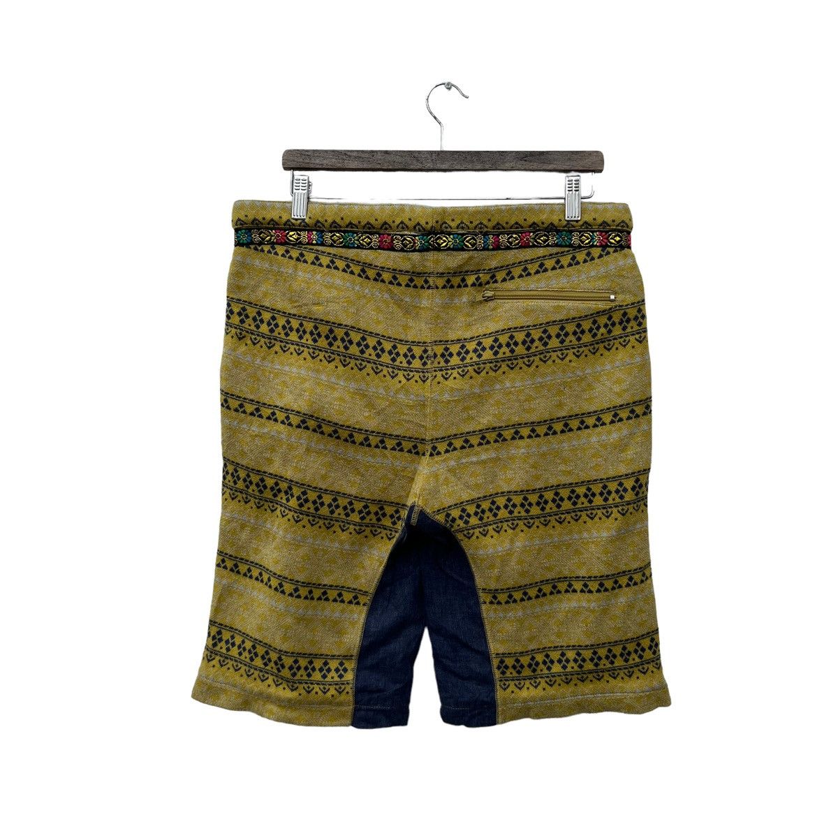 Japanese Brand VINTAGE NAVAJO DESIGN SHORT PANTS FROSTY JAPAN PROJECT Size US 36 / EU 52 - 7 Thumbnail