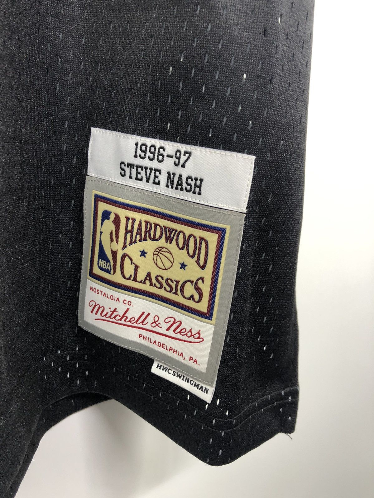 Mitchell & Ness Mitchell and Ness Phoenix Suns Steve Nash Black Jersey Size US M / EU 48-50 / 2 - 6 Thumbnail