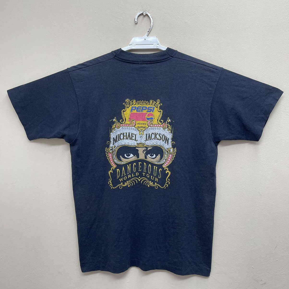 Band Tees × Michael Jackson × Vintage Vintage 90s Micheal Jackson Dangerous World Tour By Pepsi Size US L / EU 52-54 / 3 - 1 Thumbnail