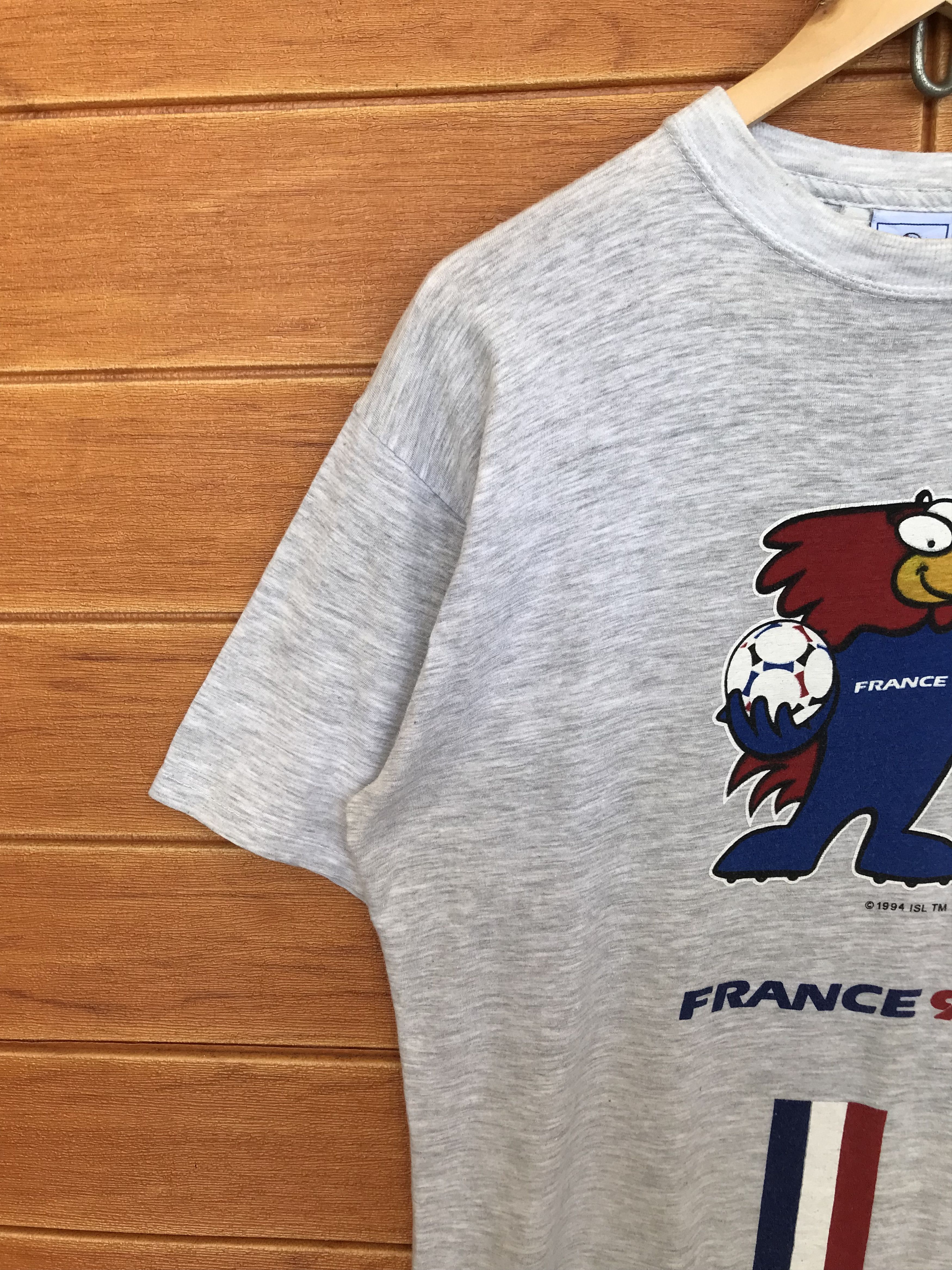 Vintage Vintage 1998 FIFA World Cup France T-Shirt Size US L / EU 52-54 / 3 - 7 Thumbnail