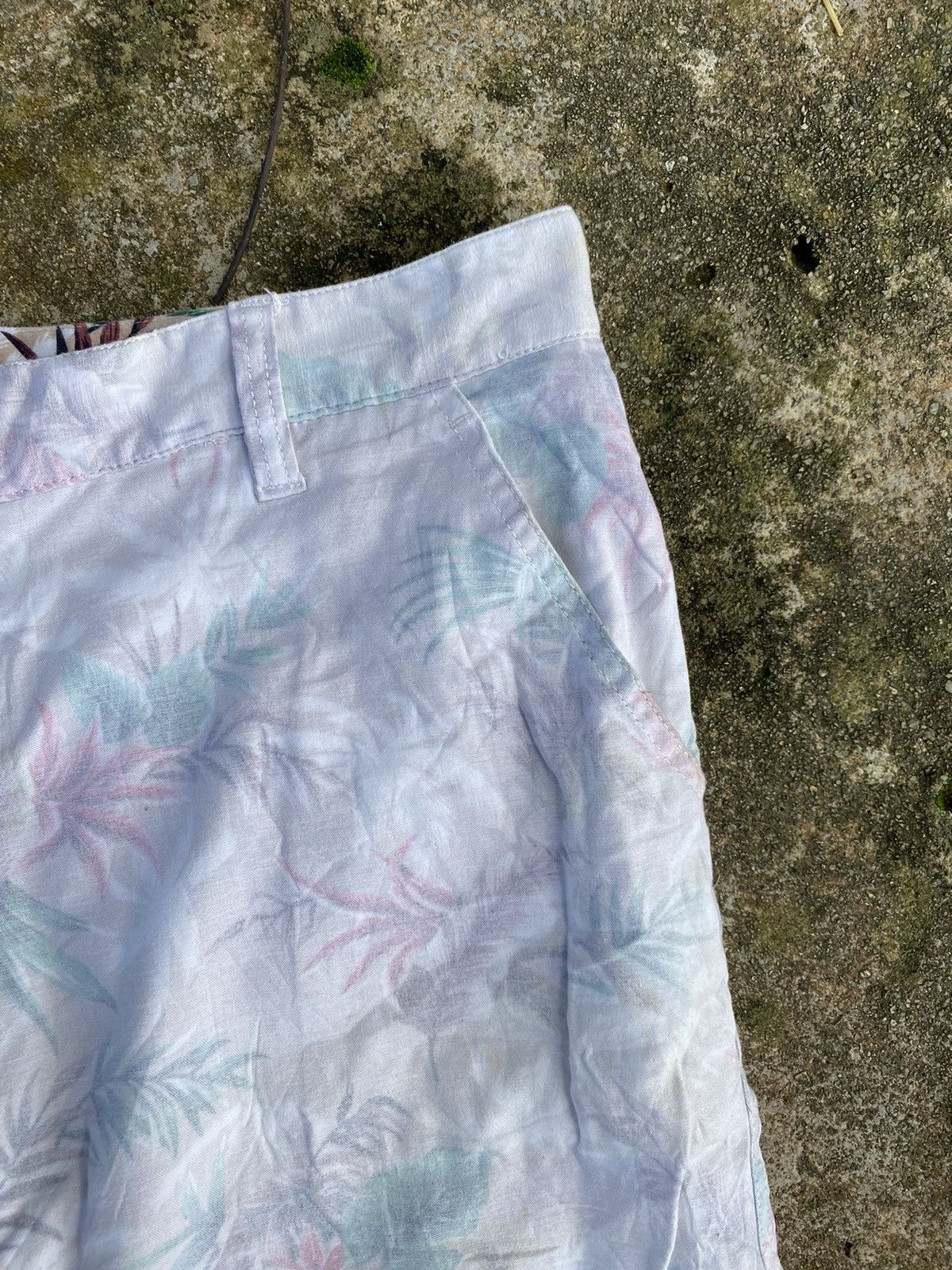 In The Attic In the attic floral riversible shorts Size US 32 / EU 48 - 9 Thumbnail