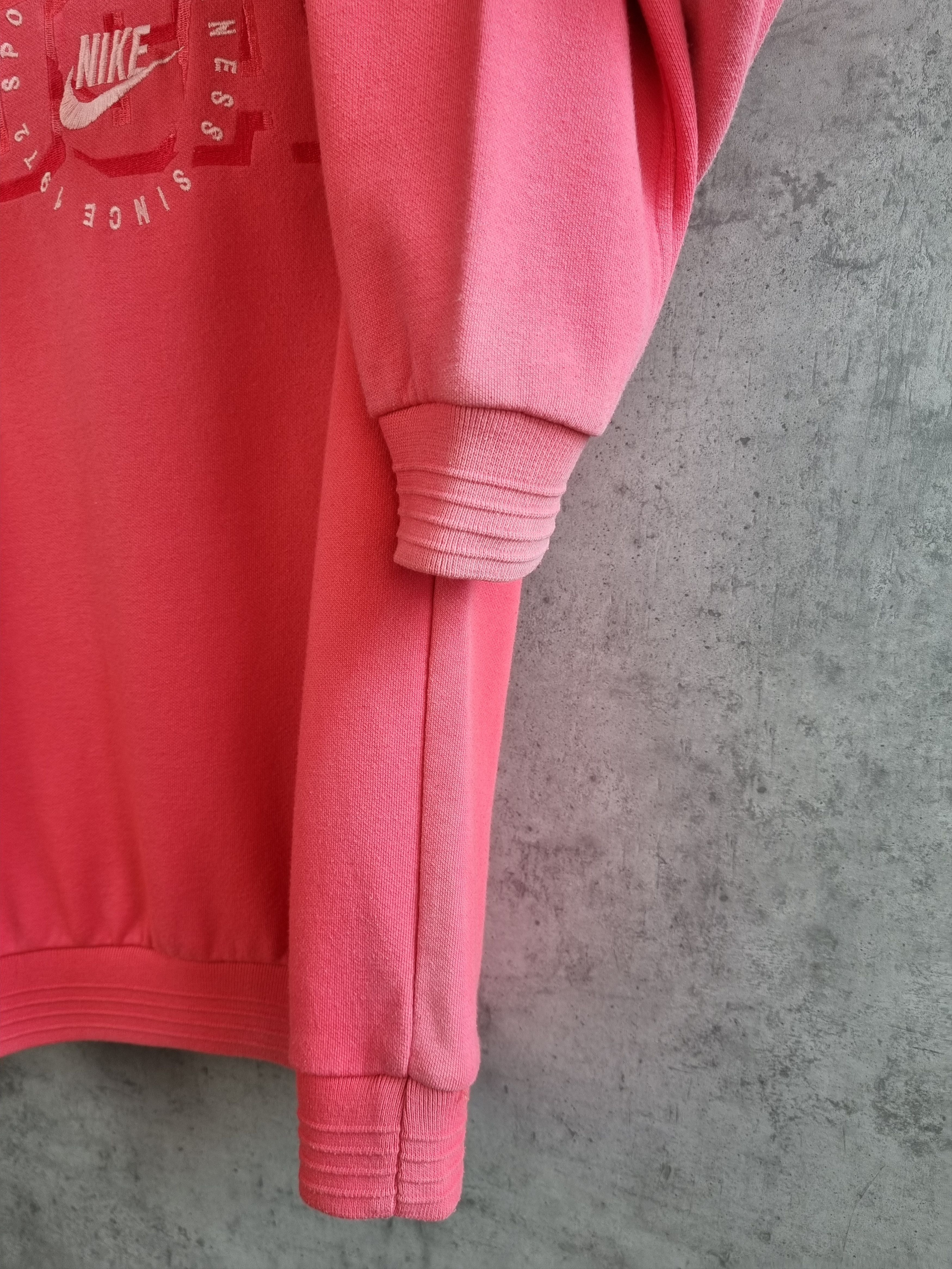 Nike × Vintage Rare 90s NIKE USA Faded Pink Embroidered Logo Sweatshirt Size US L / EU 52-54 / 3 - 9 Thumbnail