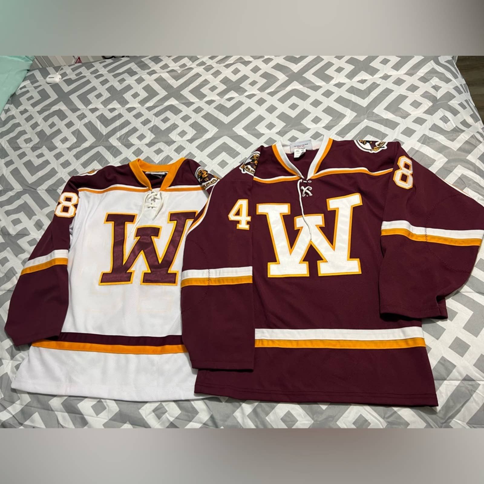 Hockey best sale jersey lot