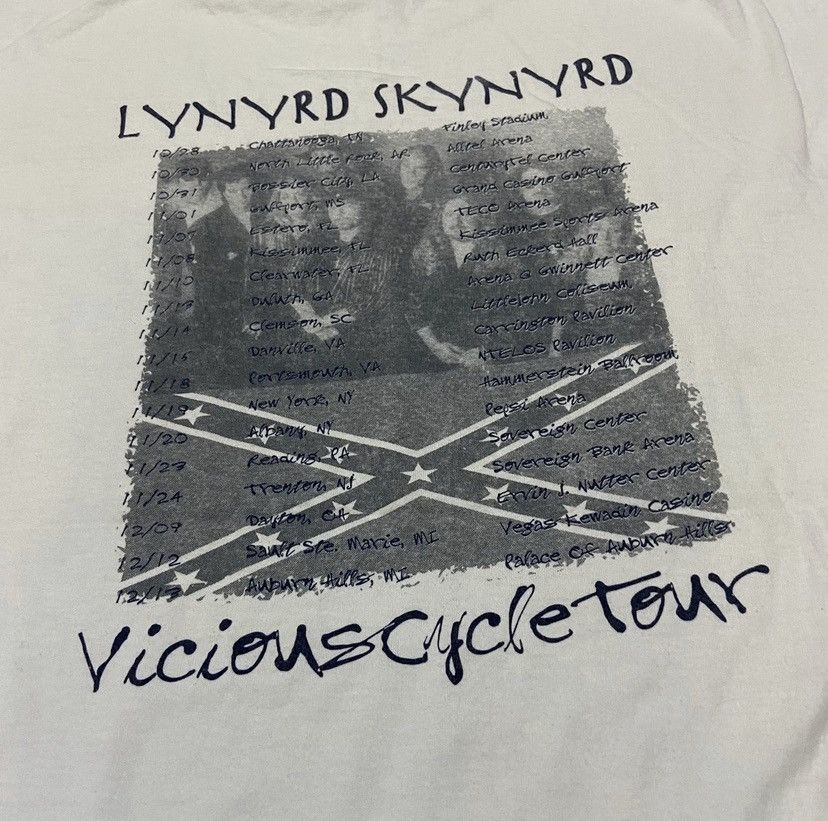 Band Tees Vintage Lynyrd Skynyrd band tshirt Size US XL / EU 56 / 4 - 4 Thumbnail