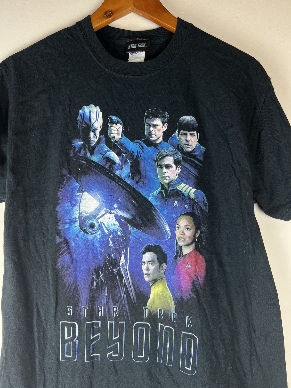 Vintage 2015 Star Trek Beyond tee Size US M / EU 48-50 / 2 - 2 Thumbnail