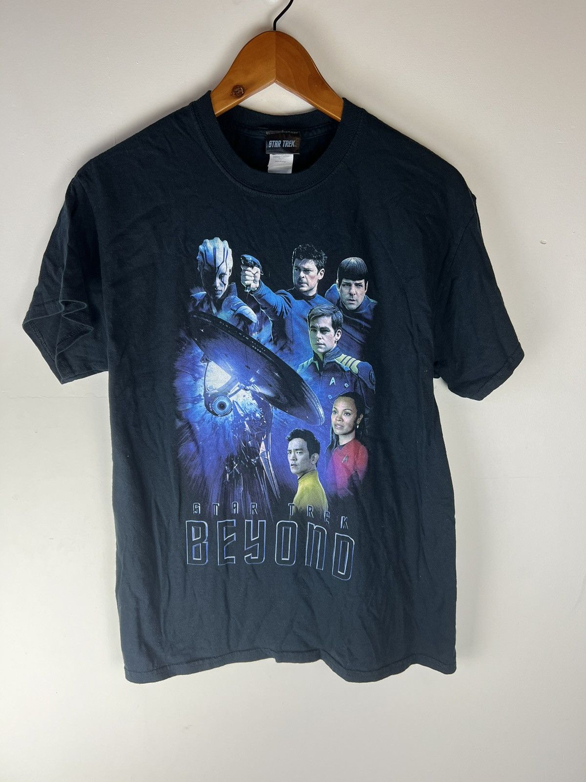 Vintage 2015 Star Trek Beyond tee Size US M / EU 48-50 / 2 - 1 Thumbnail
