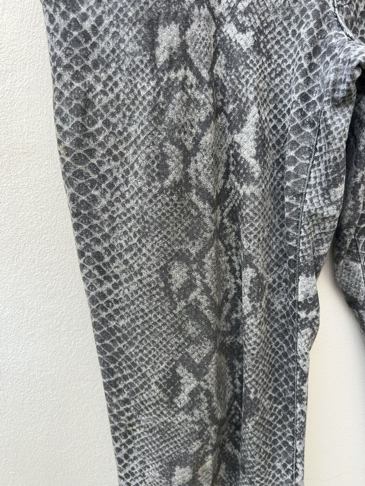 Vintage Vintage J.SECRET.B Japan Snake Scale Stretch Flare Pant Size US 29 - 9 Thumbnail