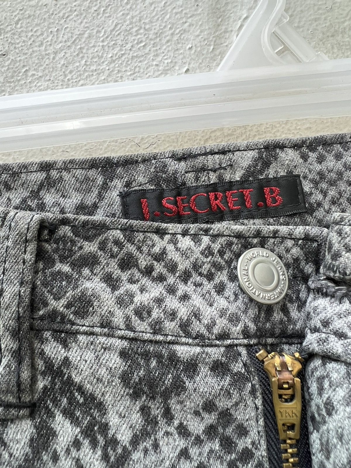 Vintage Vintage J.SECRET.B Japan Snake Scale Stretch Flare Pant Size US 29 - 7 Thumbnail