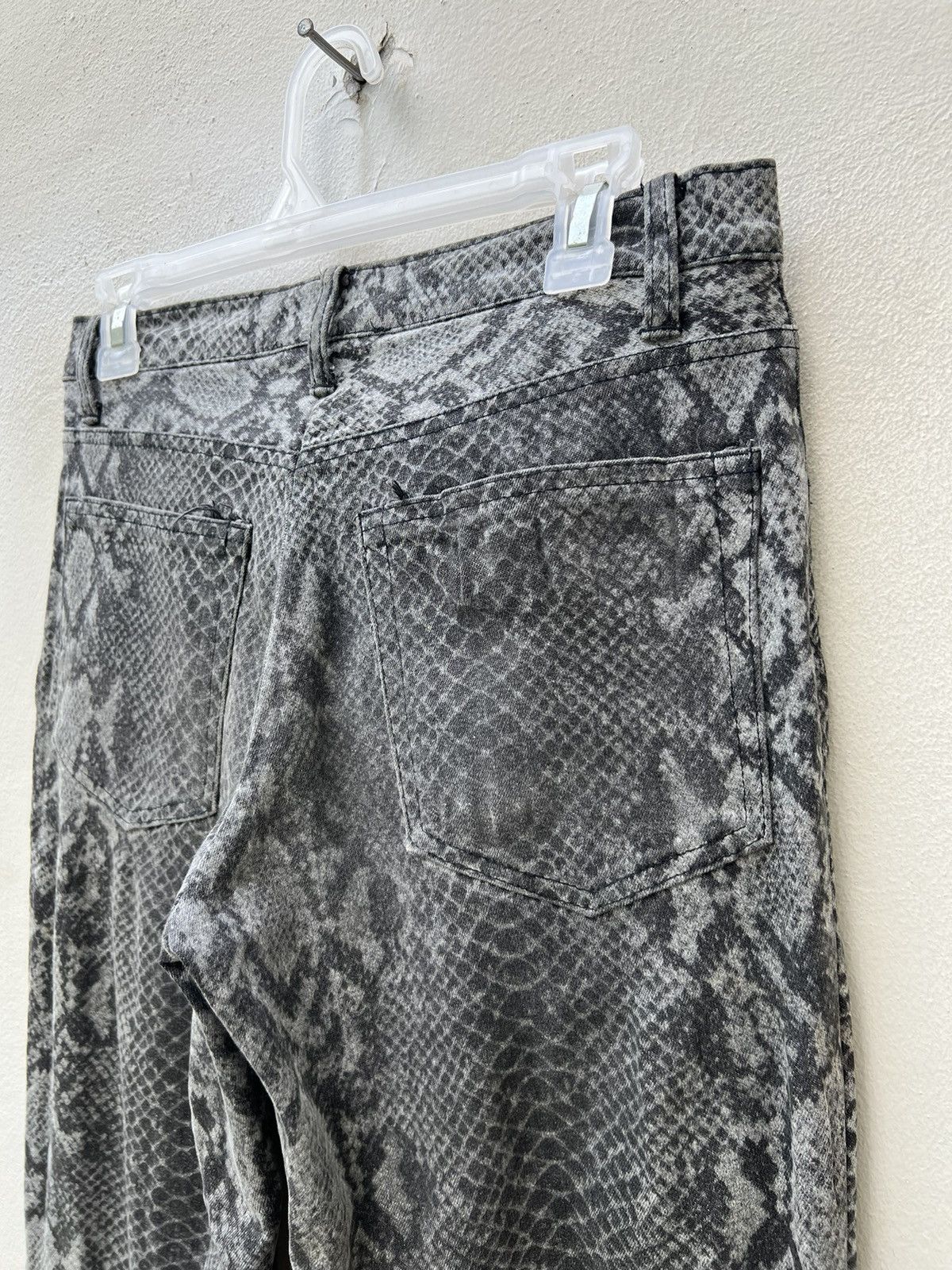 Vintage Vintage J.SECRET.B Japan Snake Scale Stretch Flare Pant Size US 29 - 17 Thumbnail