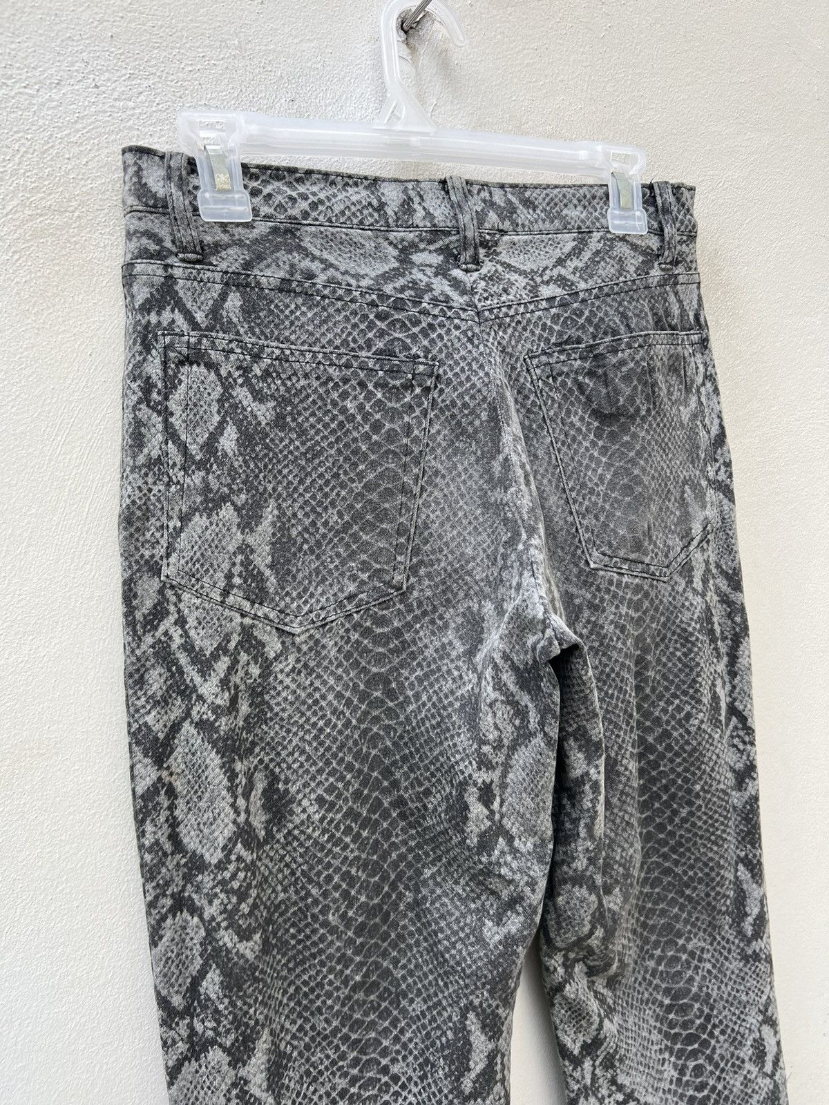 Vintage Vintage J.SECRET.B Japan Snake Scale Stretch Flare Pant Size US 29 - 15 Thumbnail