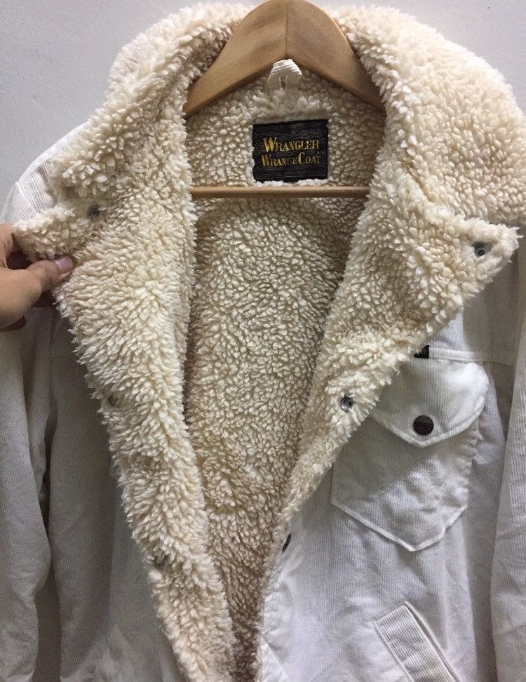 Vintage Vintage wrangler coat sheep coat corduroy sherpa Jacket Size US L / EU 52-54 / 3 - 4 Thumbnail