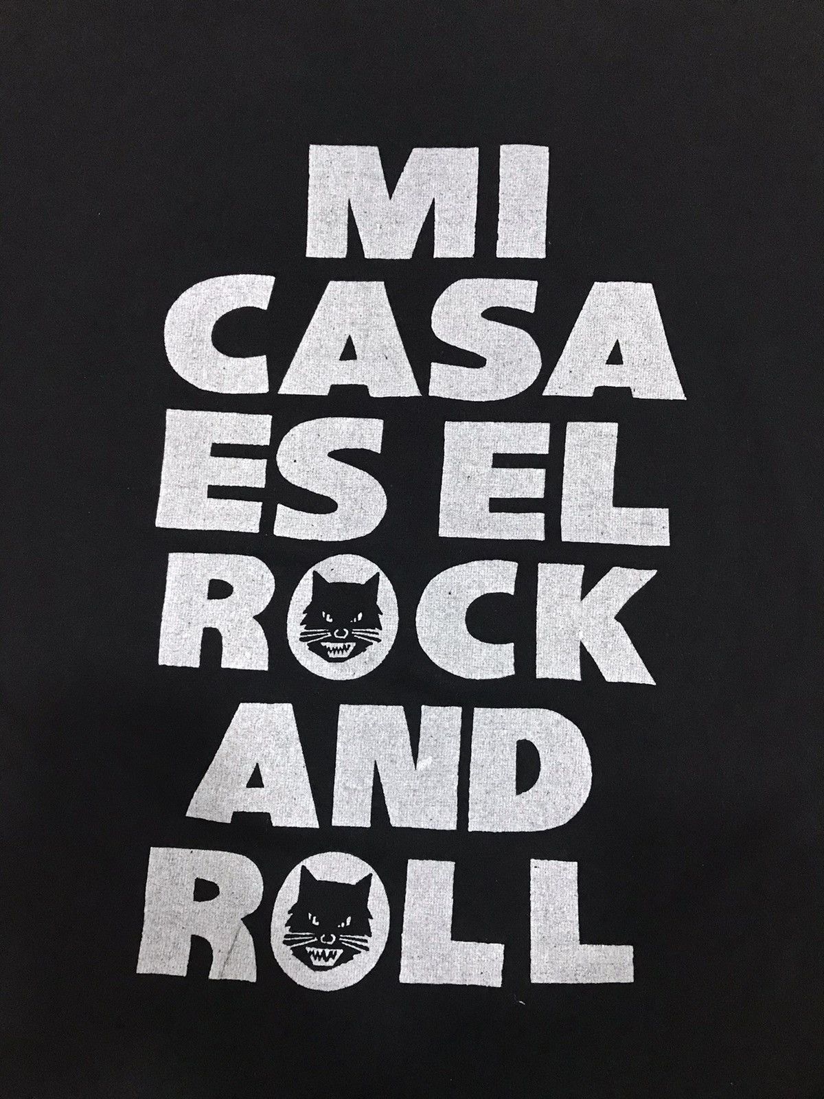Band Tees × Vintage vintage 90's LOS SUAVES mi casa es el rock and roll t shirt Size US L / EU 52-54 / 3 - 4 Thumbnail