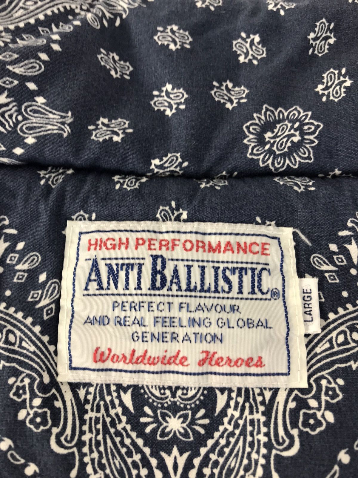 Japanese Brand × Vintage Vintage Vest Anti Ballistic Puffer Design Paisley Art Size US M / EU 48-50 / 2 - 6 Thumbnail