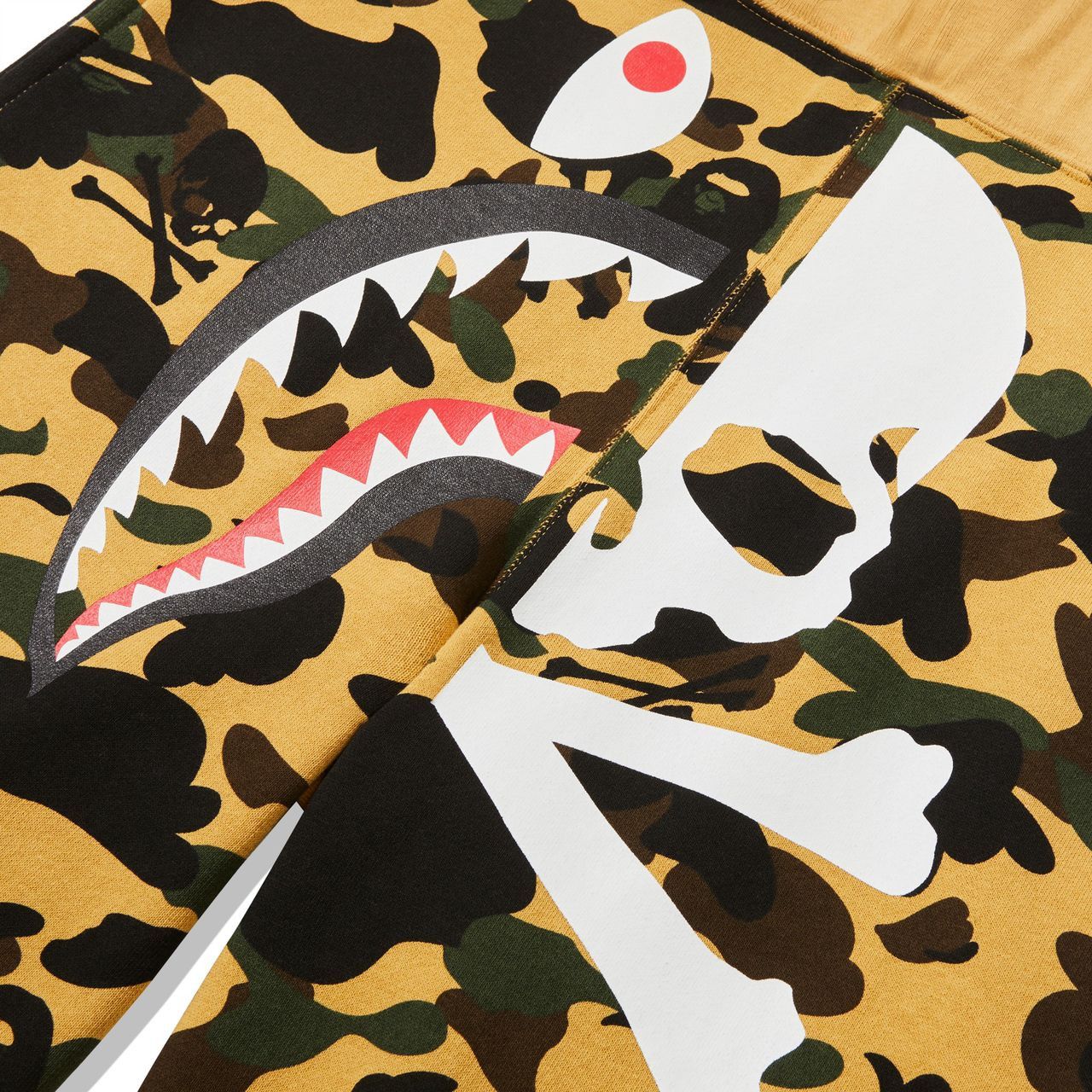 Bape × Mastermind Japan Bape x Mastermind Japan Shark Skull Sweatpants Size US 33 - 3 Thumbnail