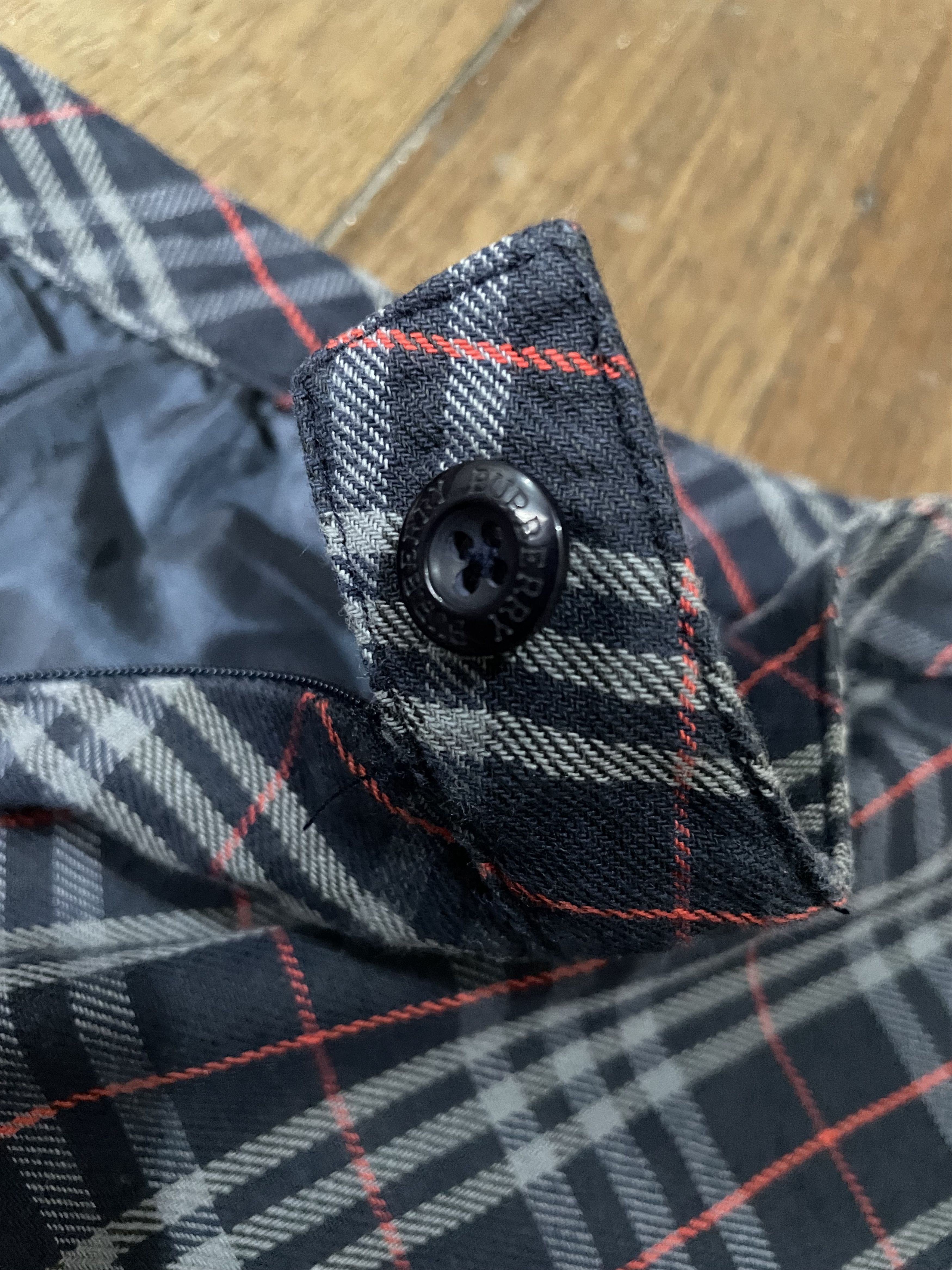 Burberry Vintage Burberry Plaid Mini Skirt Size 24" / US 00 / IT 34 - 5 Thumbnail