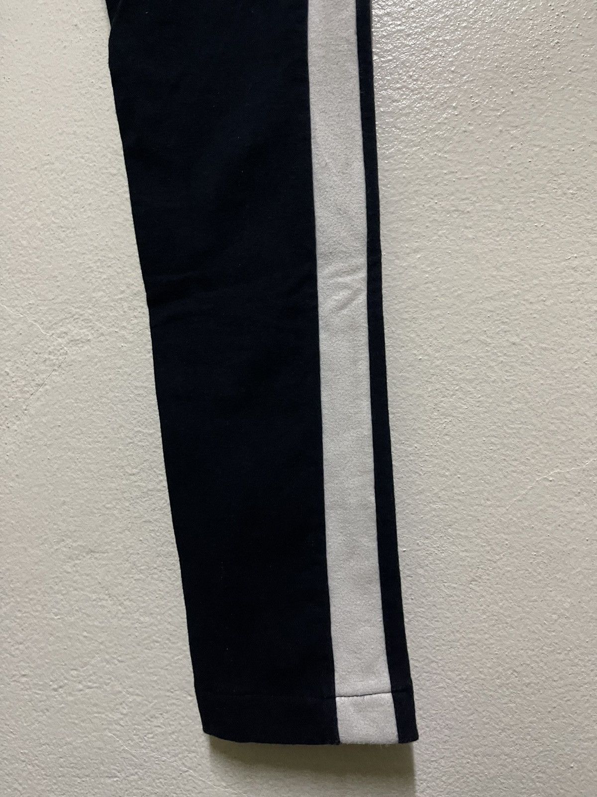 Prada Prada Side Tape Skinny Elastic Leggings Pants Size 26" / US 2 / IT 38 - 11 Thumbnail