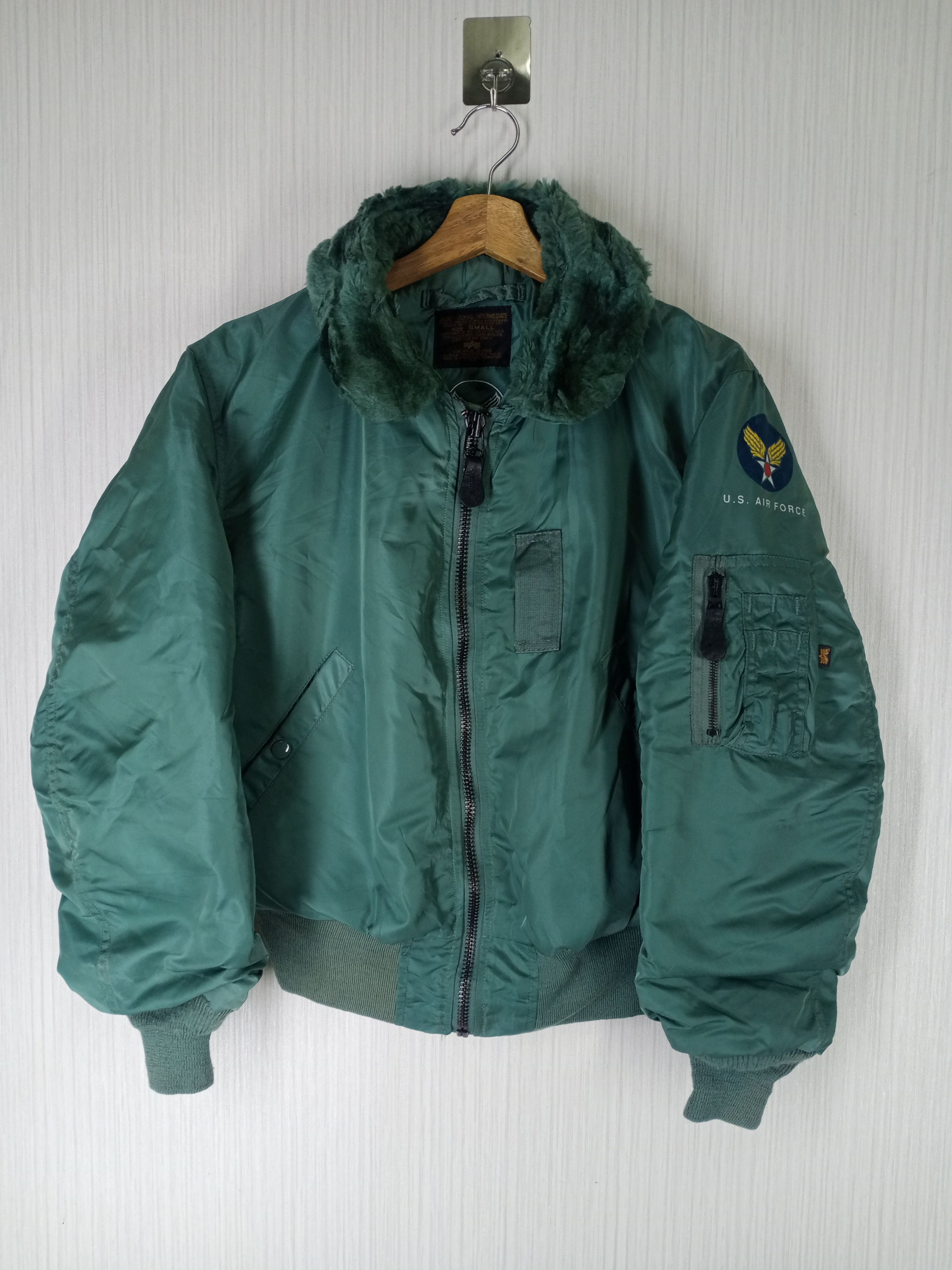 アルファインダストリーズ B-15D USA製アルファインダストリーズ