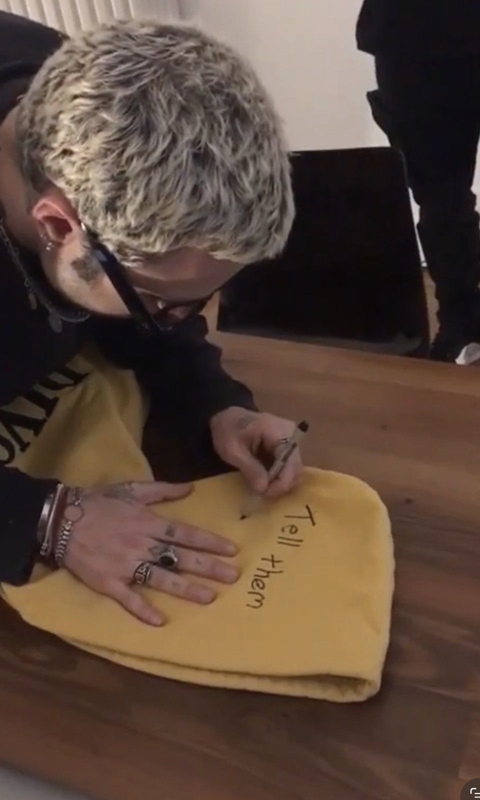 Enfants Riches Deprimes ERD DIVORCE HOODIE SIGNED BY HENRI Size US XL / EU 56 / 4 - 2 Thumbnail