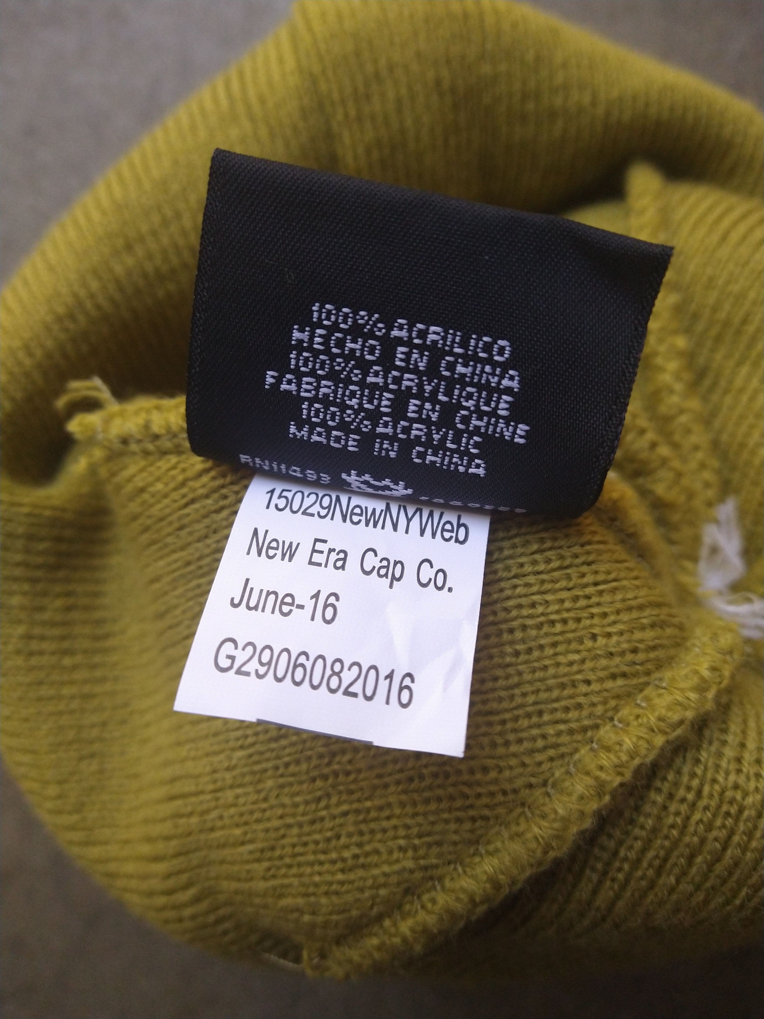 New Era × Supreme Supreme x New Era Beanie Pompom Script Logo Green Acrylic Size ONE SIZE - 9 Thumbnail