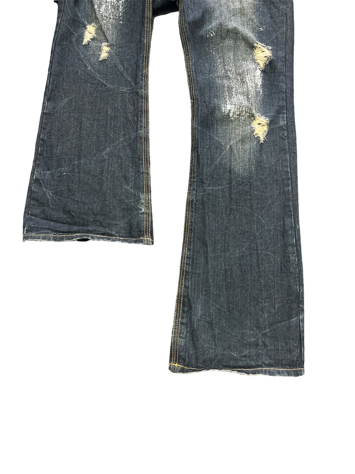 Japanese Brand FLARED 🔥Thrashed RIPPED ORIGINAL JEANS DENIM PANTS Size US 35 - 6 Thumbnail