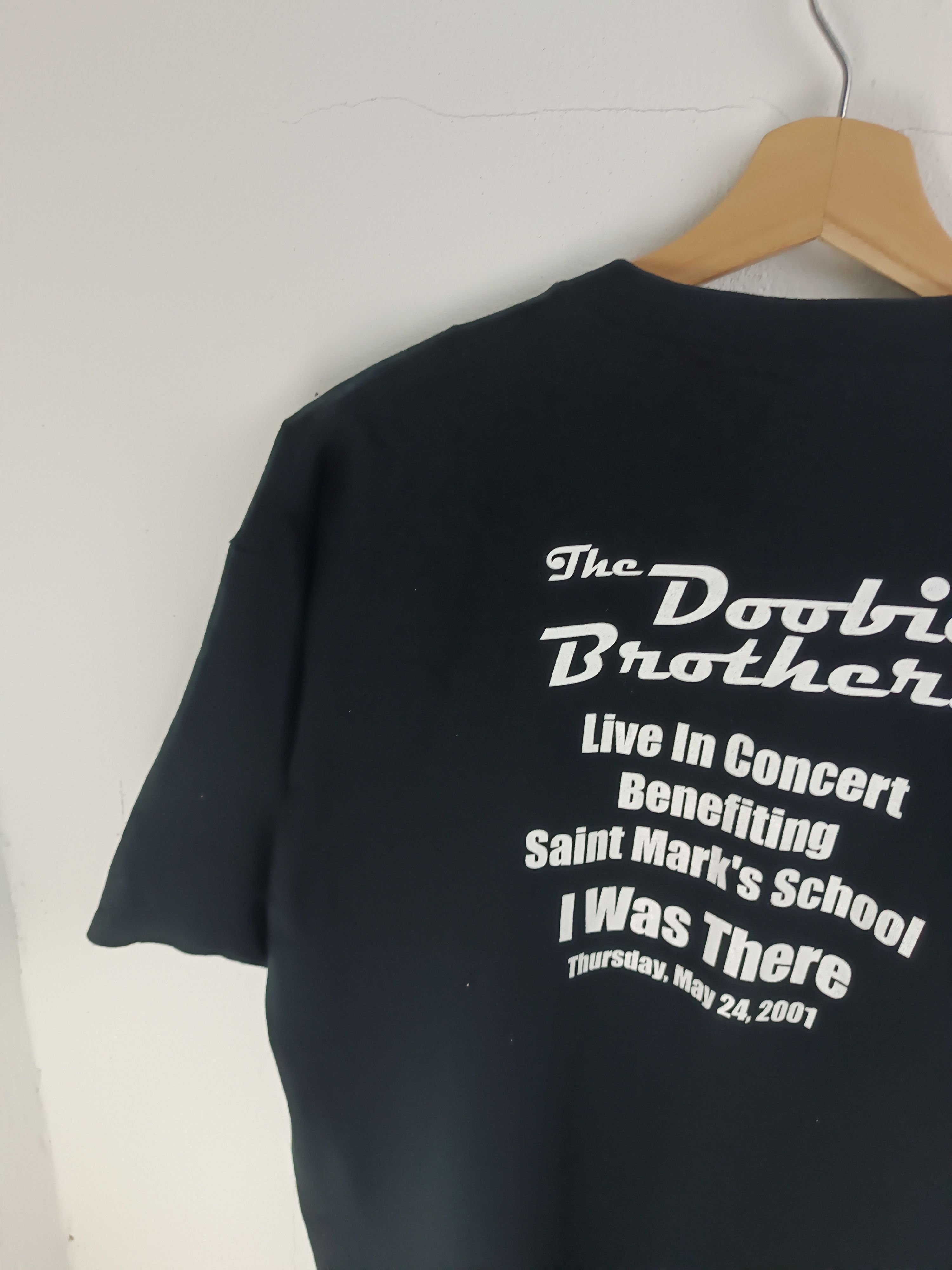 Band Tees VINTAGE '01 DOOBIE BROTHERS LIVE IN CONCERT TEE Size US XL / EU 56 / 4 - 12 Thumbnail