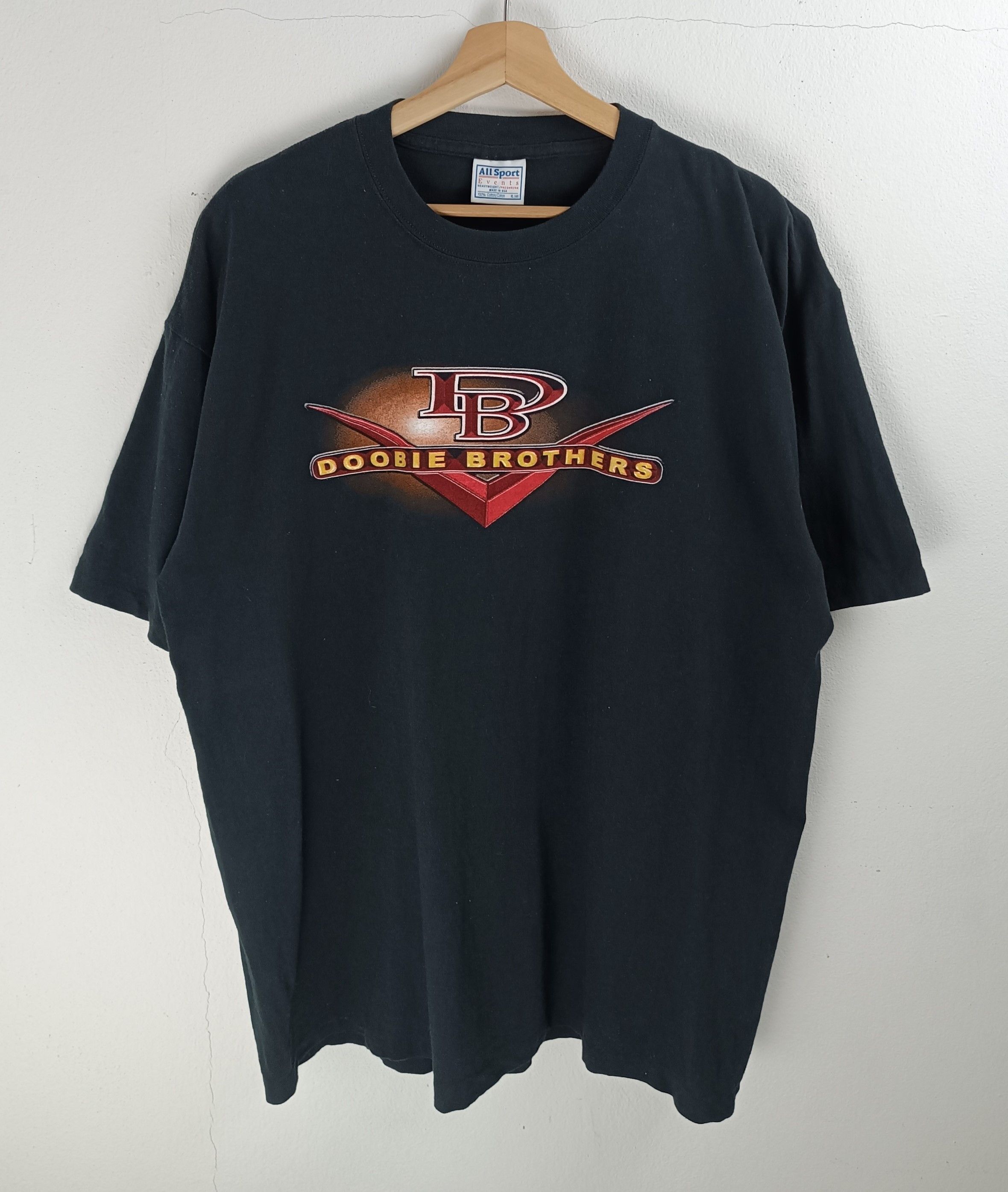 Band Tees VINTAGE '01 DOOBIE BROTHERS LIVE IN CONCERT TEE Size US XL / EU 56 / 4 - 3 Thumbnail