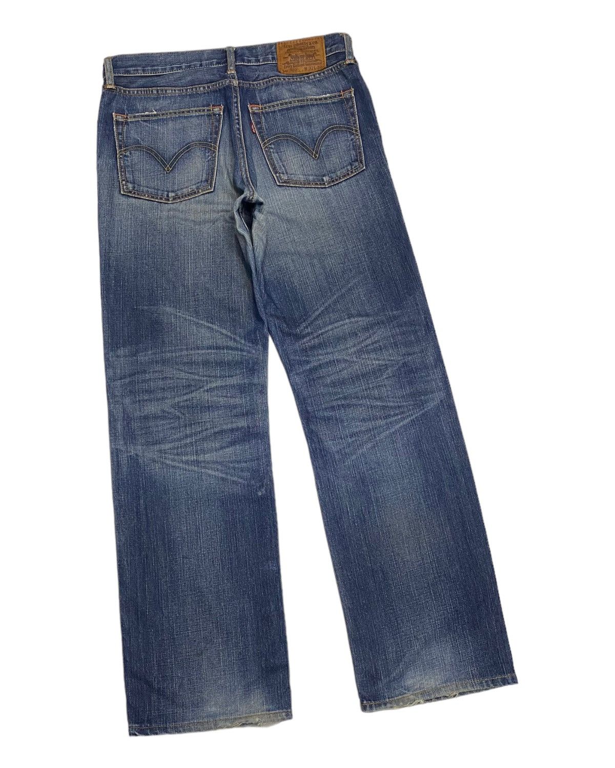 Levi's VINTAGE LEVIS 702 DISTRESSED DENIM JEANS Size US 32 / EU 48 - 6 Thumbnail