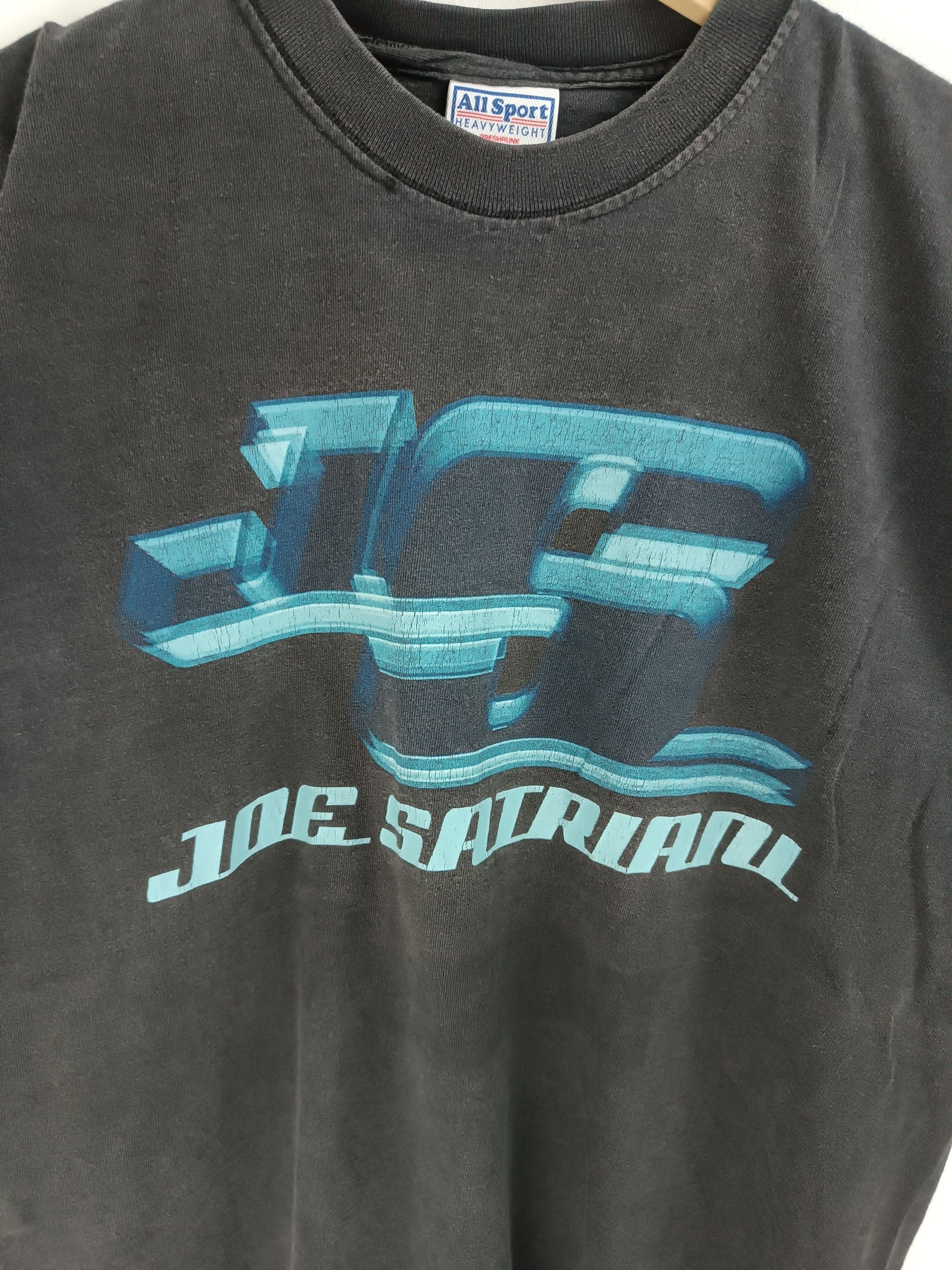Band Tees VINTAGE '02 JOE SATRIANI TOUR (yngwie slash metallica) Size US M / EU 48-50 / 2 - 7 Thumbnail