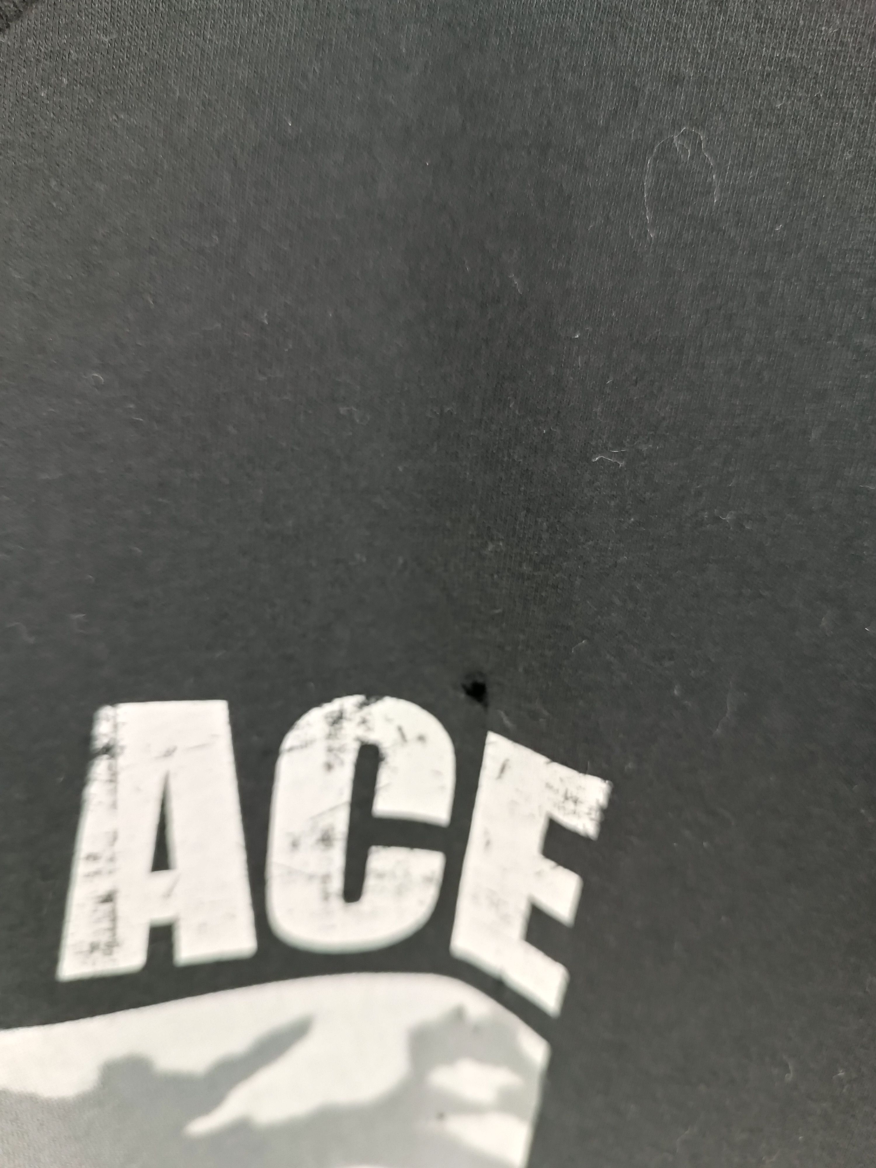 One Piece ONE PIECE 'FIRE FIST ACE' UNIQLO ANIME MANGE ART TEE Size US S / EU 44-46 / 1 - 6 Thumbnail
