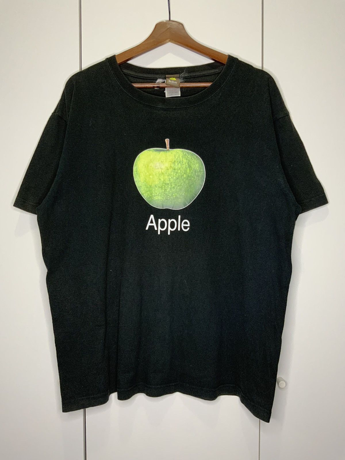 Vintage Apple x The Beatles Y2k Band Tee Size US L / EU 52-54 / 3 - 1 Thumbnail
