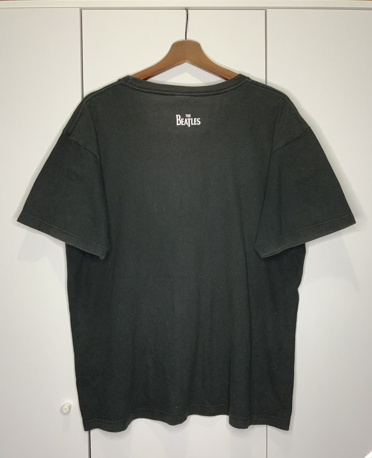Vintage Apple x The Beatles Y2k Band Tee Size US L / EU 52-54 / 3 - 2 Thumbnail