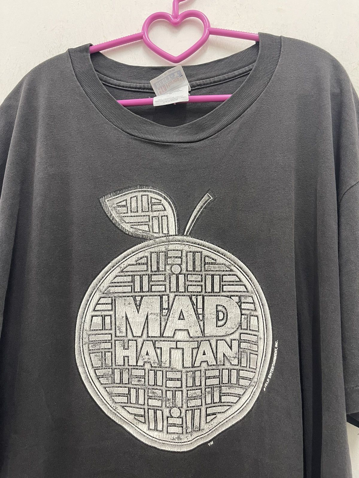 Band Tees Rare Vintage MADHATTAN Feld Entertainment Tee Size US XL / EU 56 / 4 - 2 Thumbnail